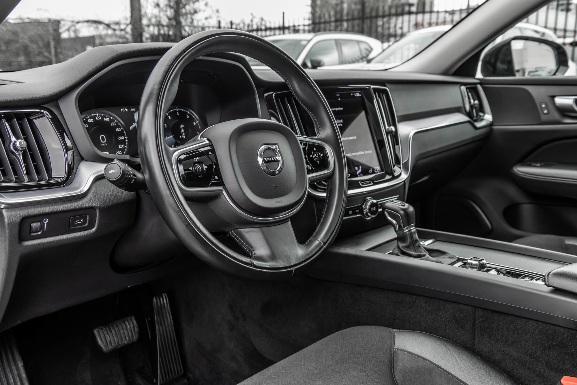 2021 Volvo V60 Cross Country in Pointe-Claire, Quebec