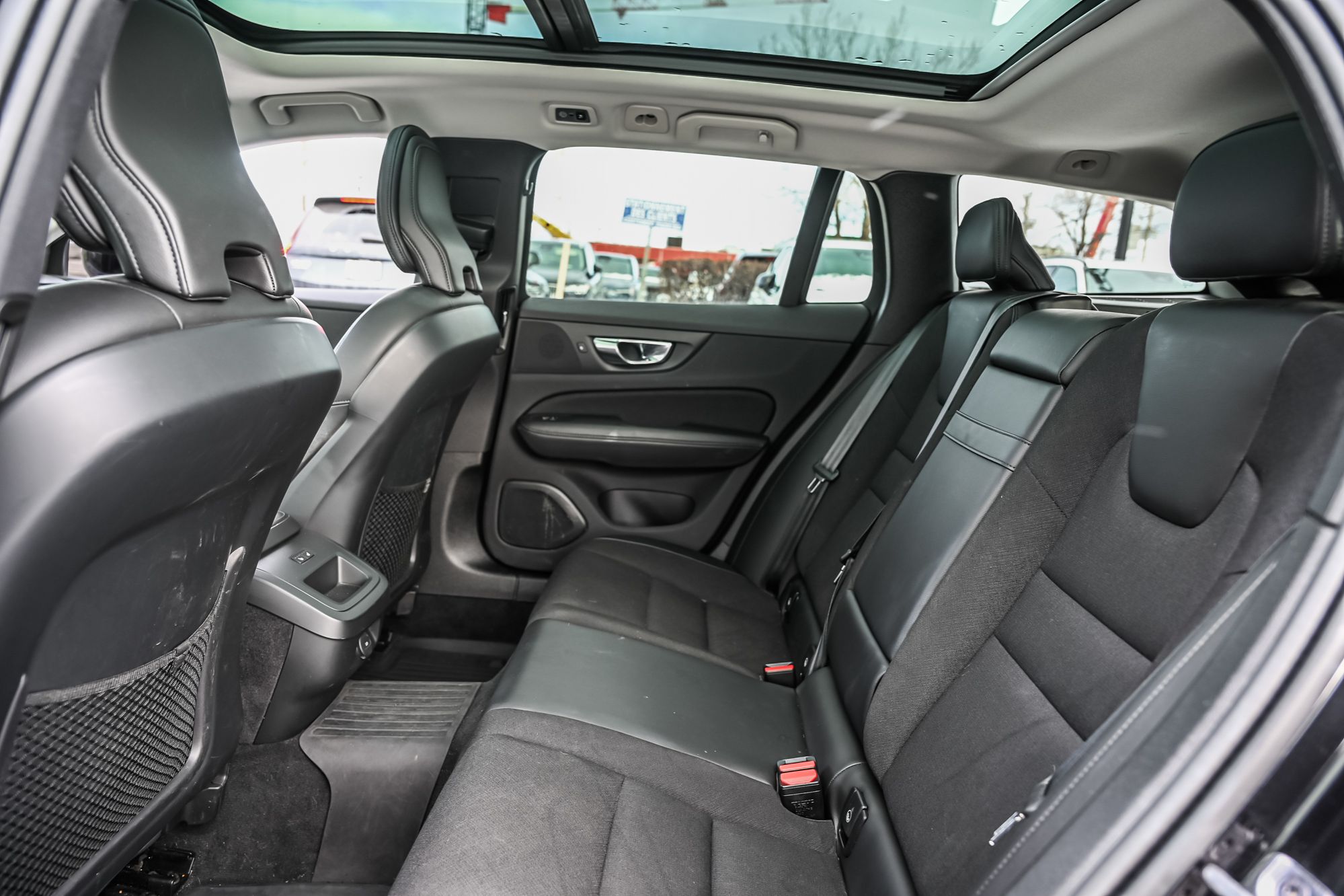 2021 Volvo V60 Cross Country in Pointe-Claire, Quebec