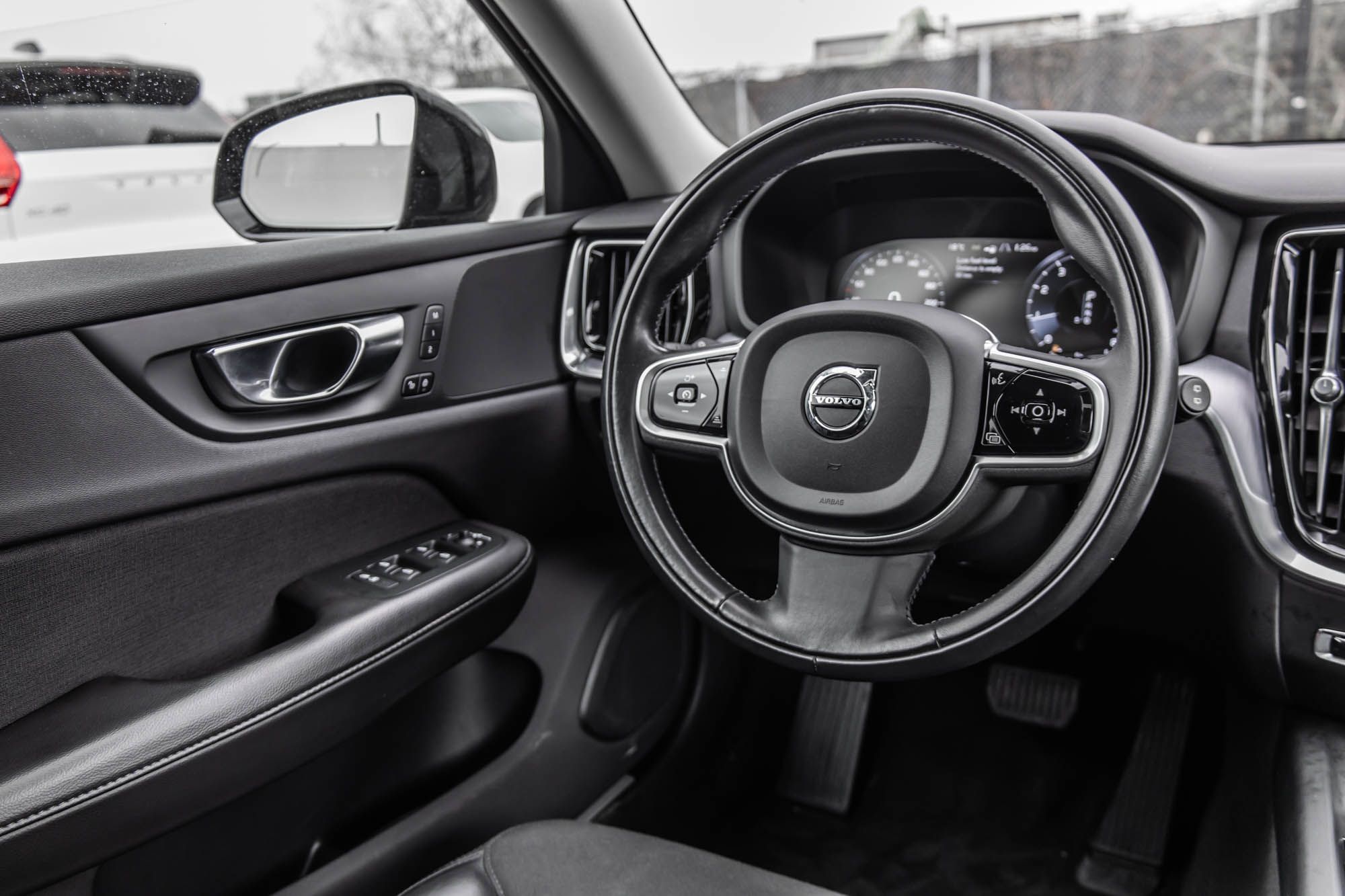 2021 Volvo V60 Cross Country in Pointe-Claire, Quebec