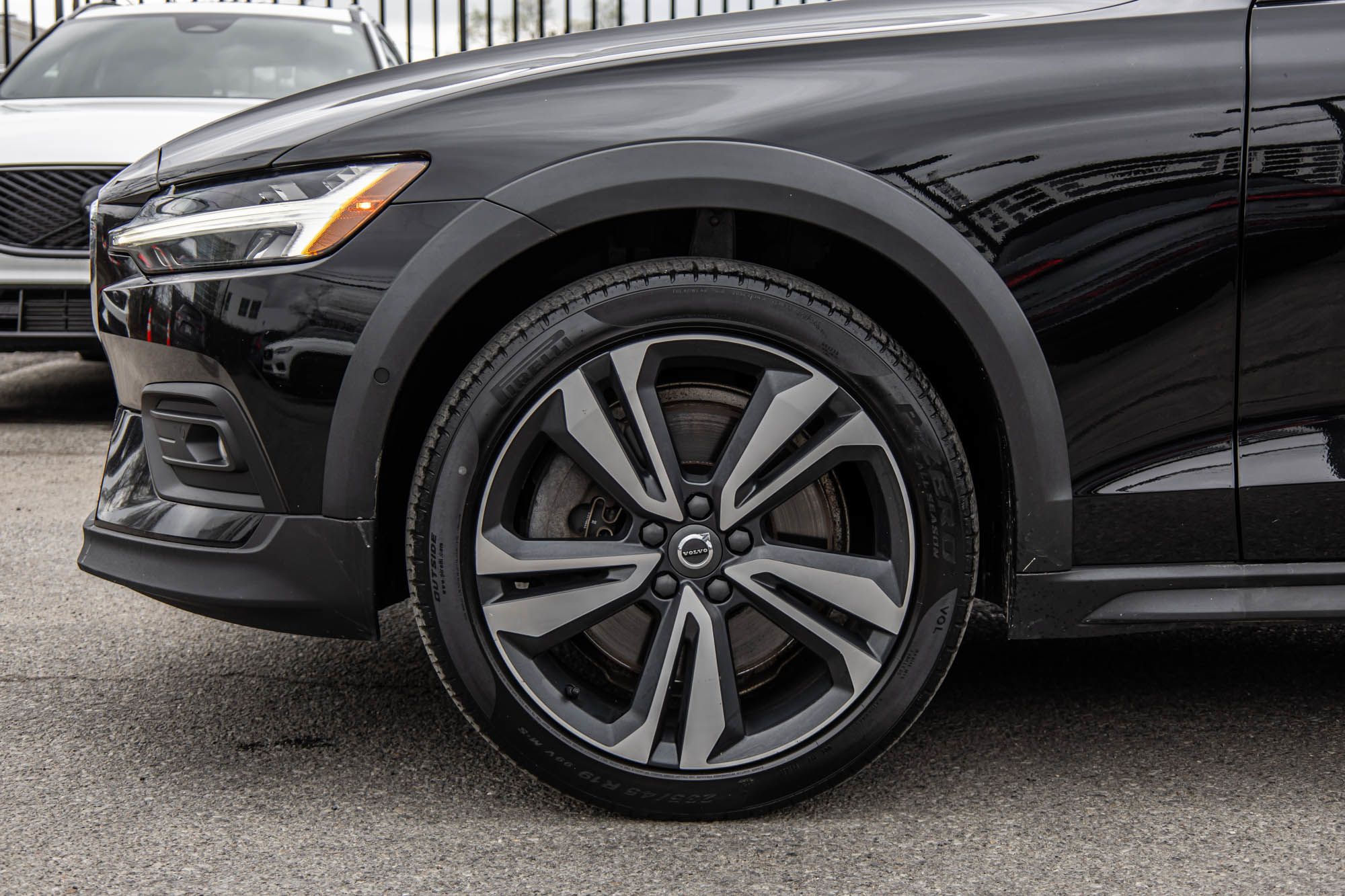 2021 Volvo V60 Cross Country in Pointe-Claire, Quebec