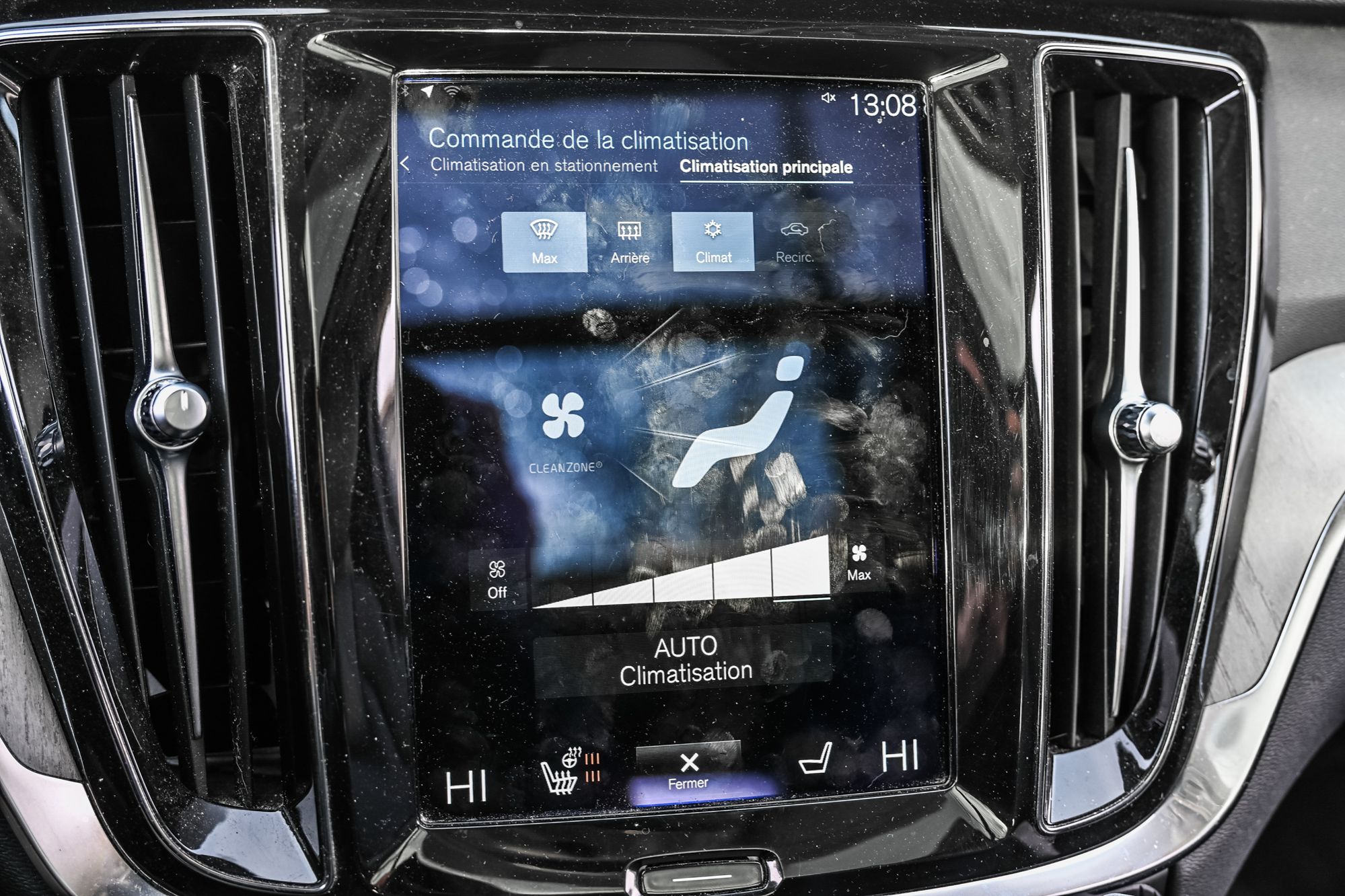 2021 Volvo V60 Cross Country in Pointe-Claire, Quebec