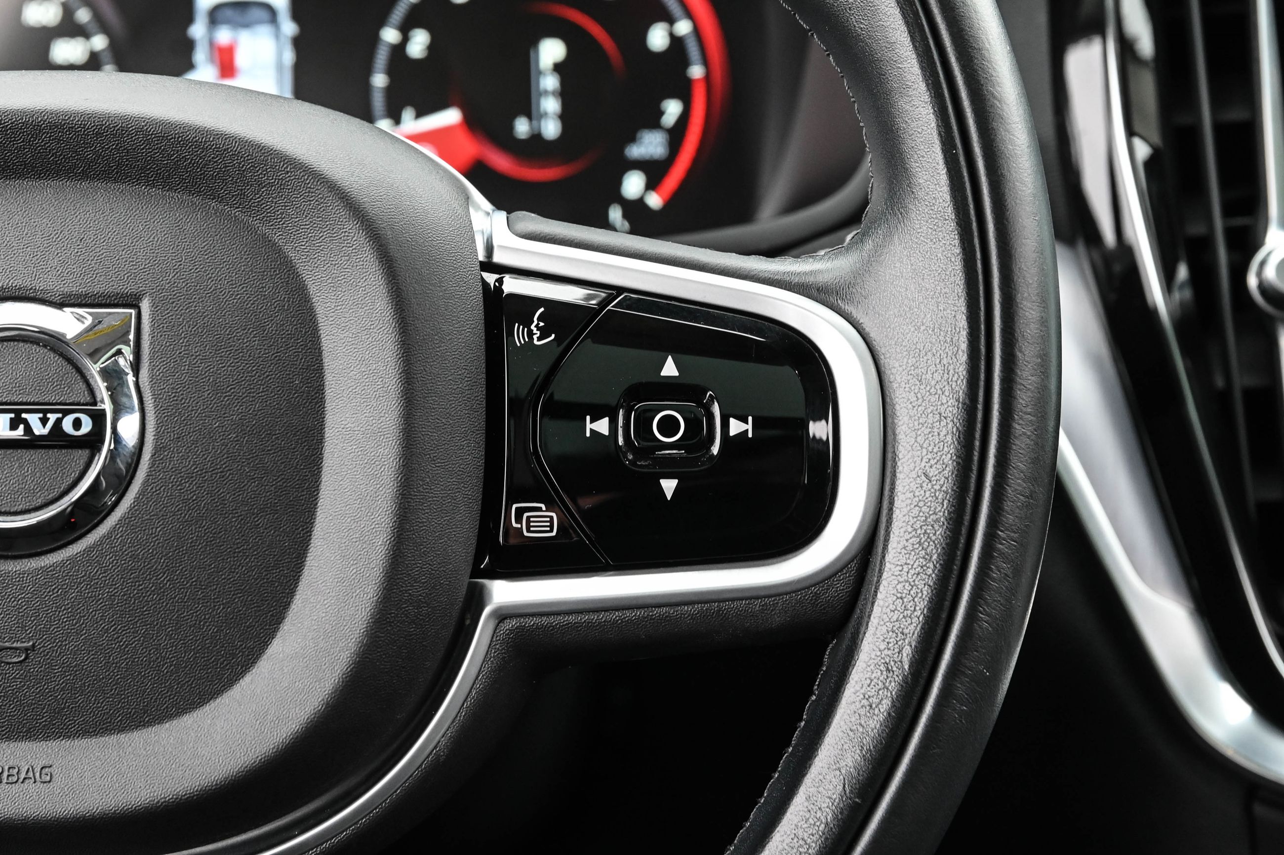 Volvo V60 Cross Country  2021 à Pointe-Claire, Québec