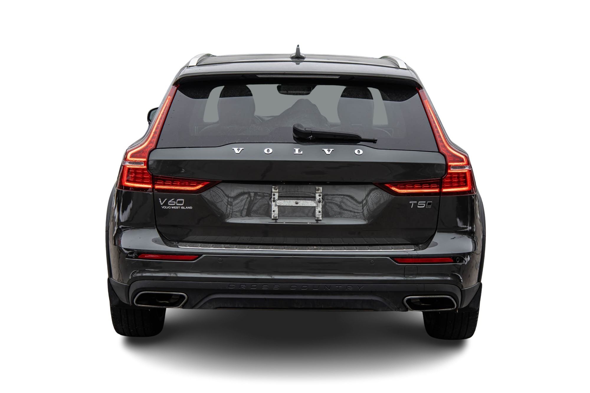 2022 Volvo V60 Cross Country in Pointe-Claire, Quebec