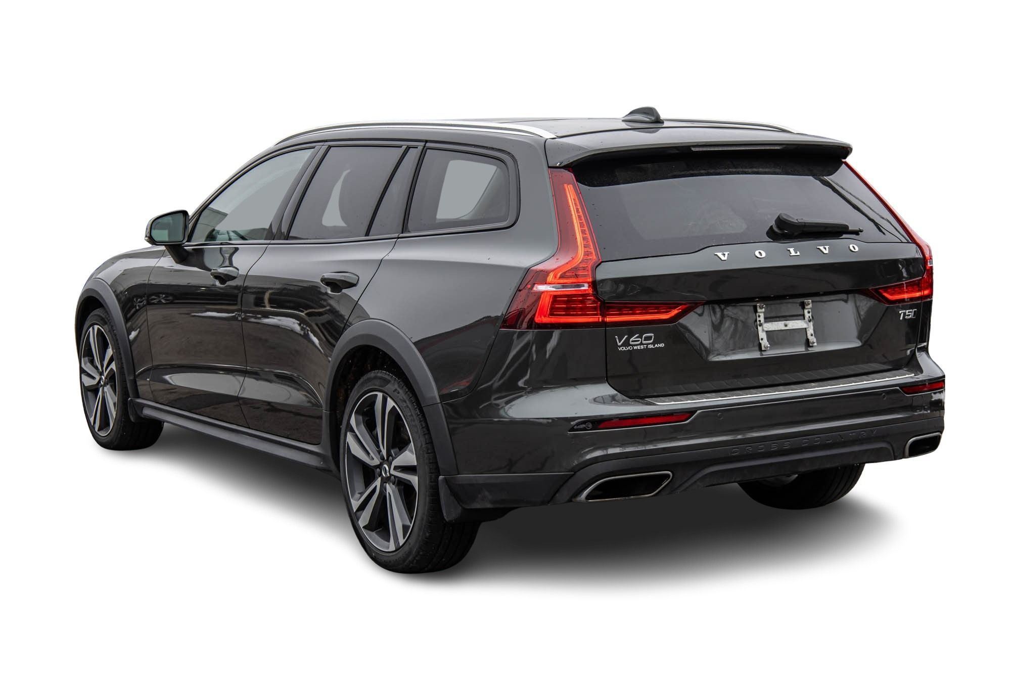 2022 Volvo V60 Cross Country in Pointe-Claire, Quebec