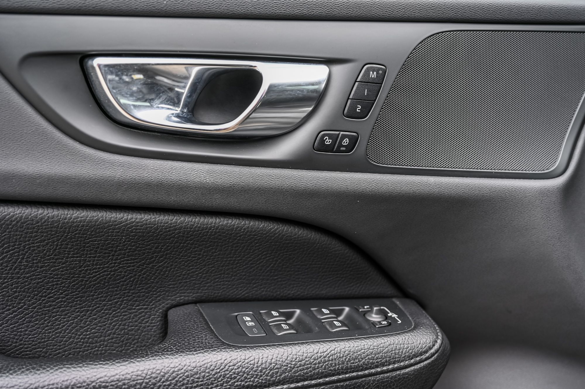 Volvo V60 Cross Country  2022 à Pointe-Claire, Québec