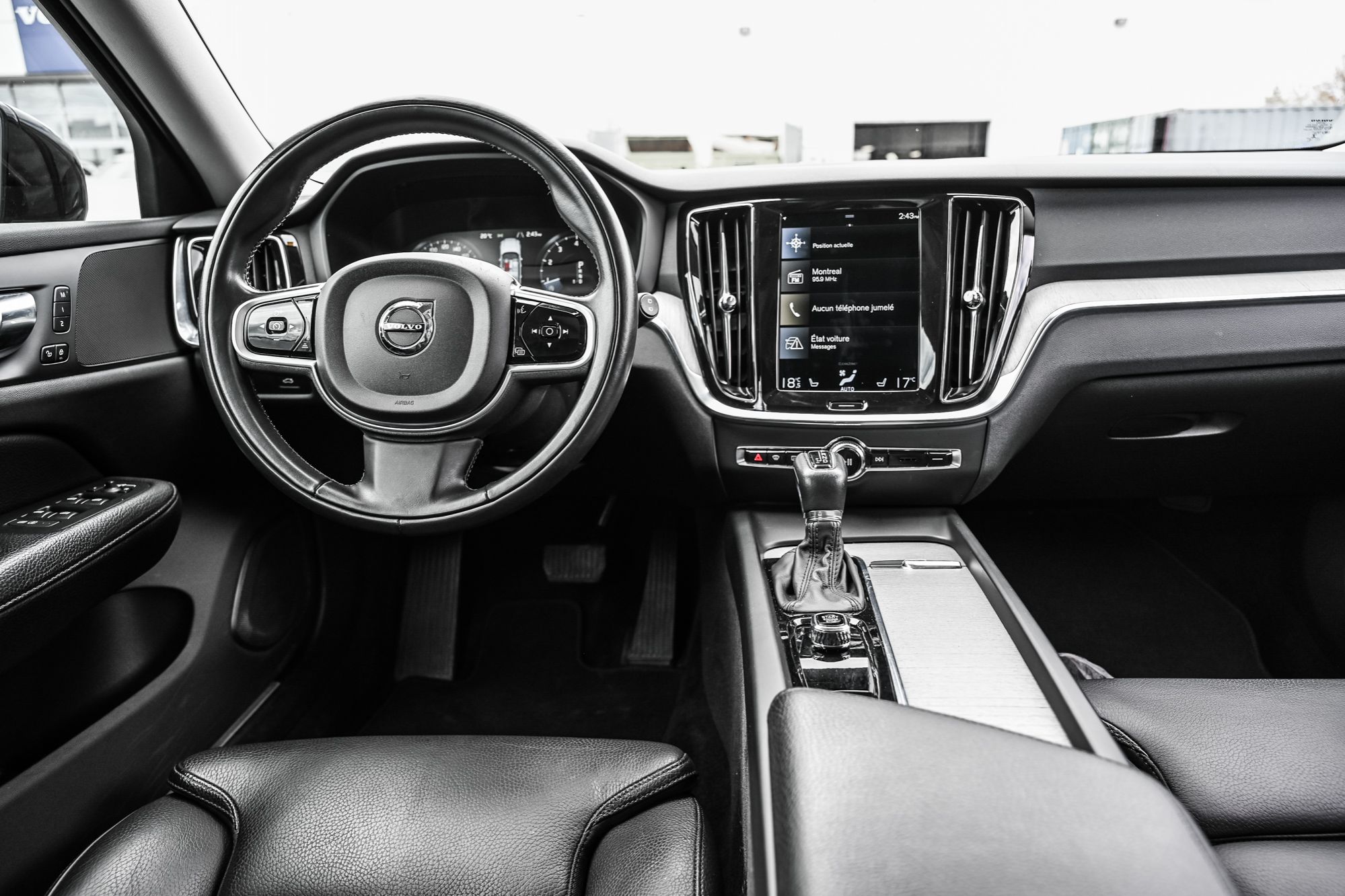 Volvo V60 Cross Country  2022 à Pointe-Claire, Québec