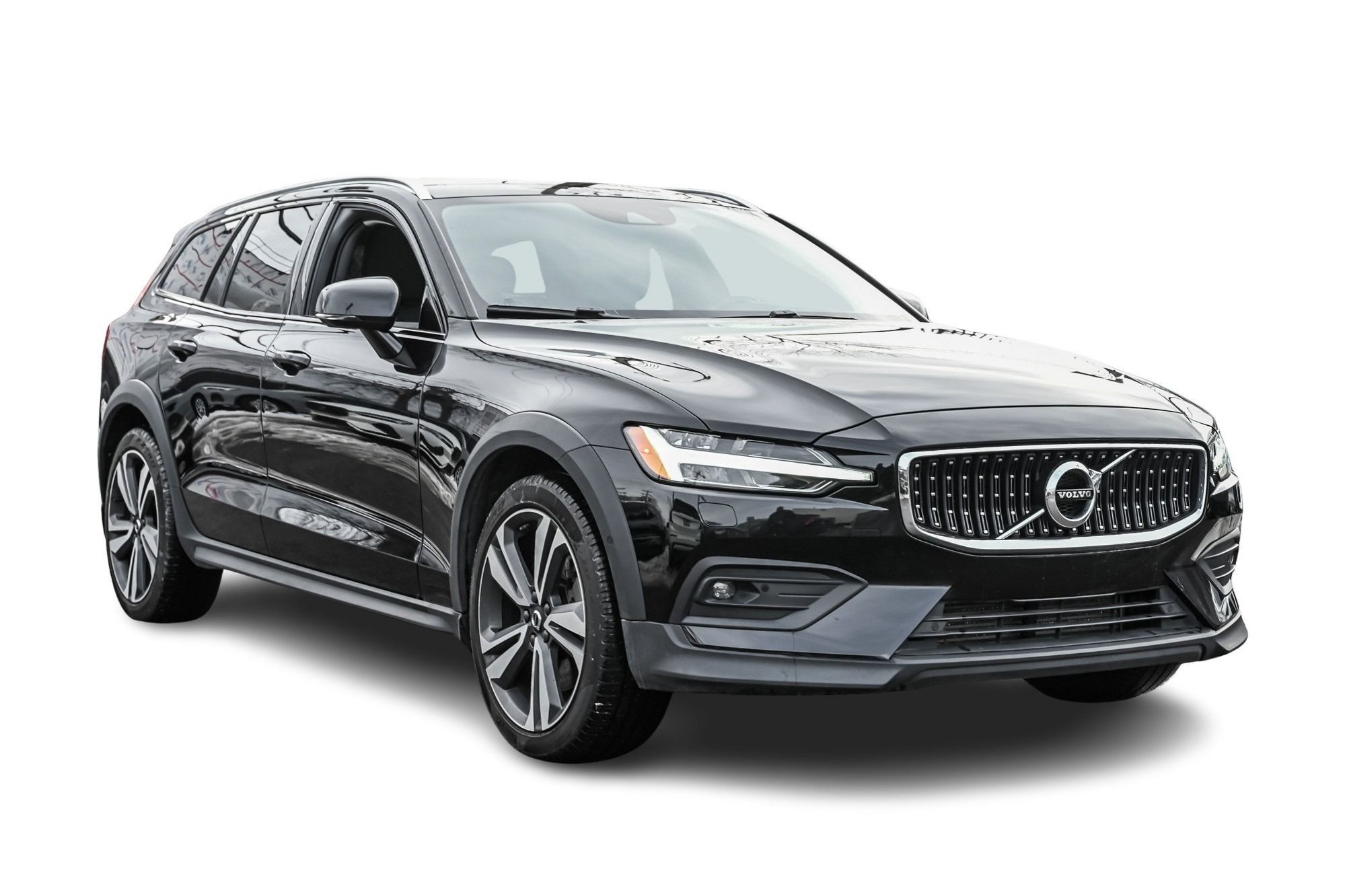 2022 Volvo V60 Cross Country in Pointe-Claire, Quebec