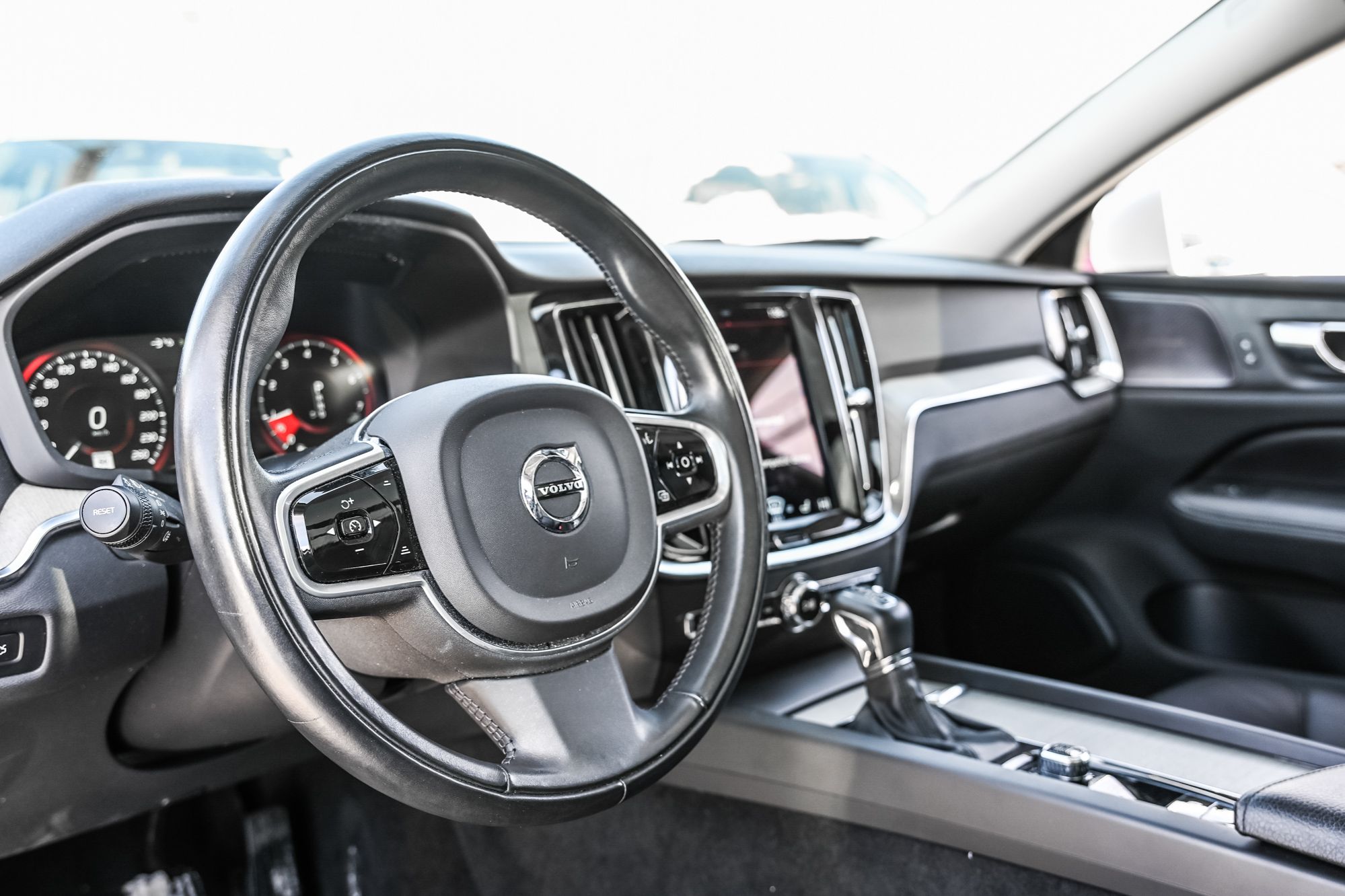 Volvo V60 Cross Country  2022 à Pointe-Claire, Québec