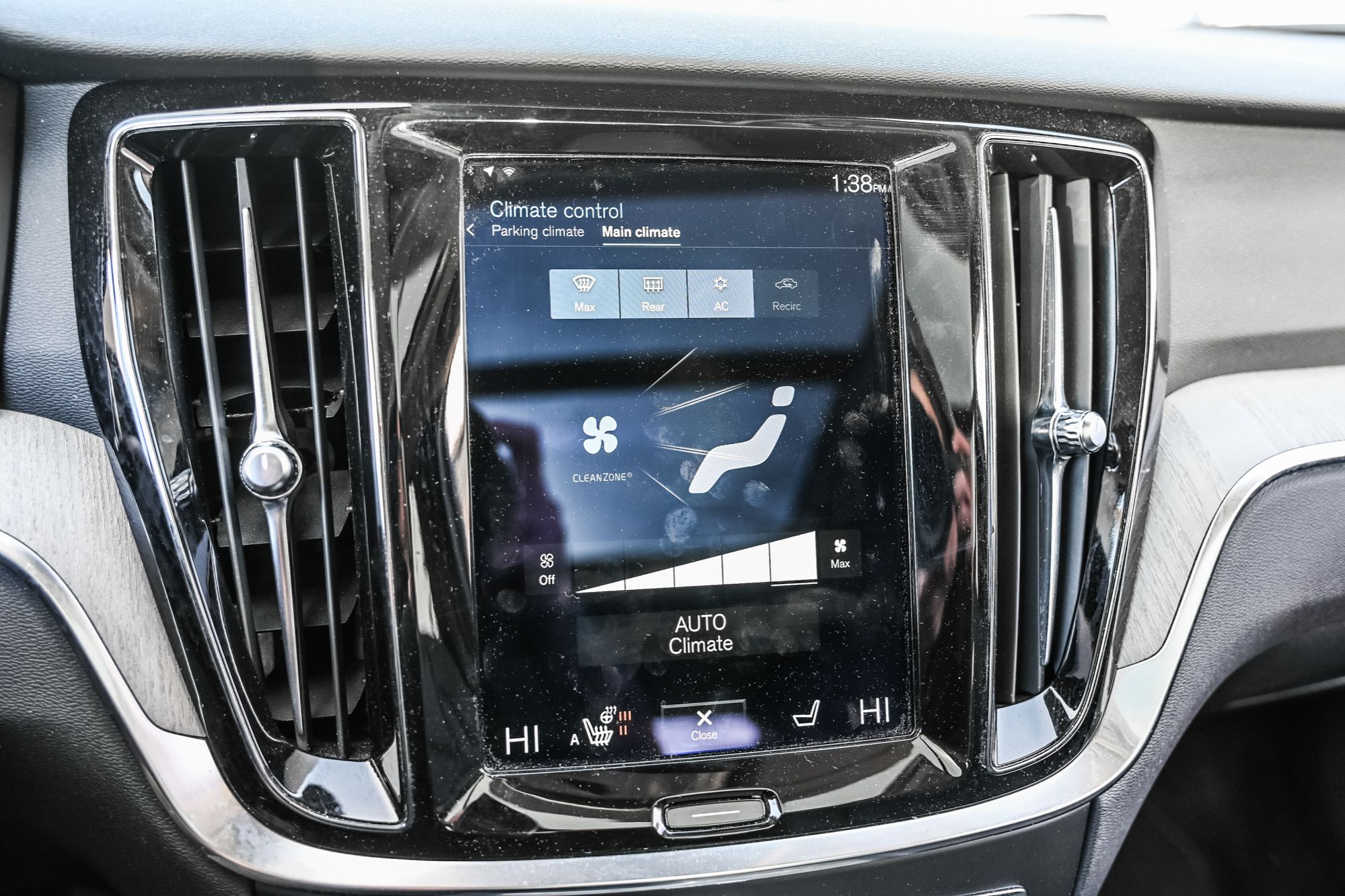 Volvo V60 Cross Country  2022 à Pointe-Claire, Québec