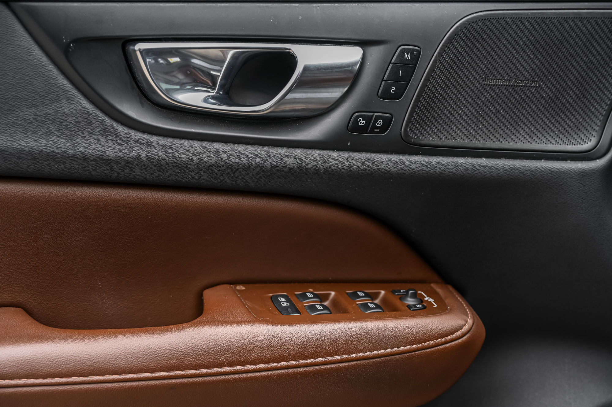 2023 Volvo V60 Cross Country in Pointe-Claire, Quebec