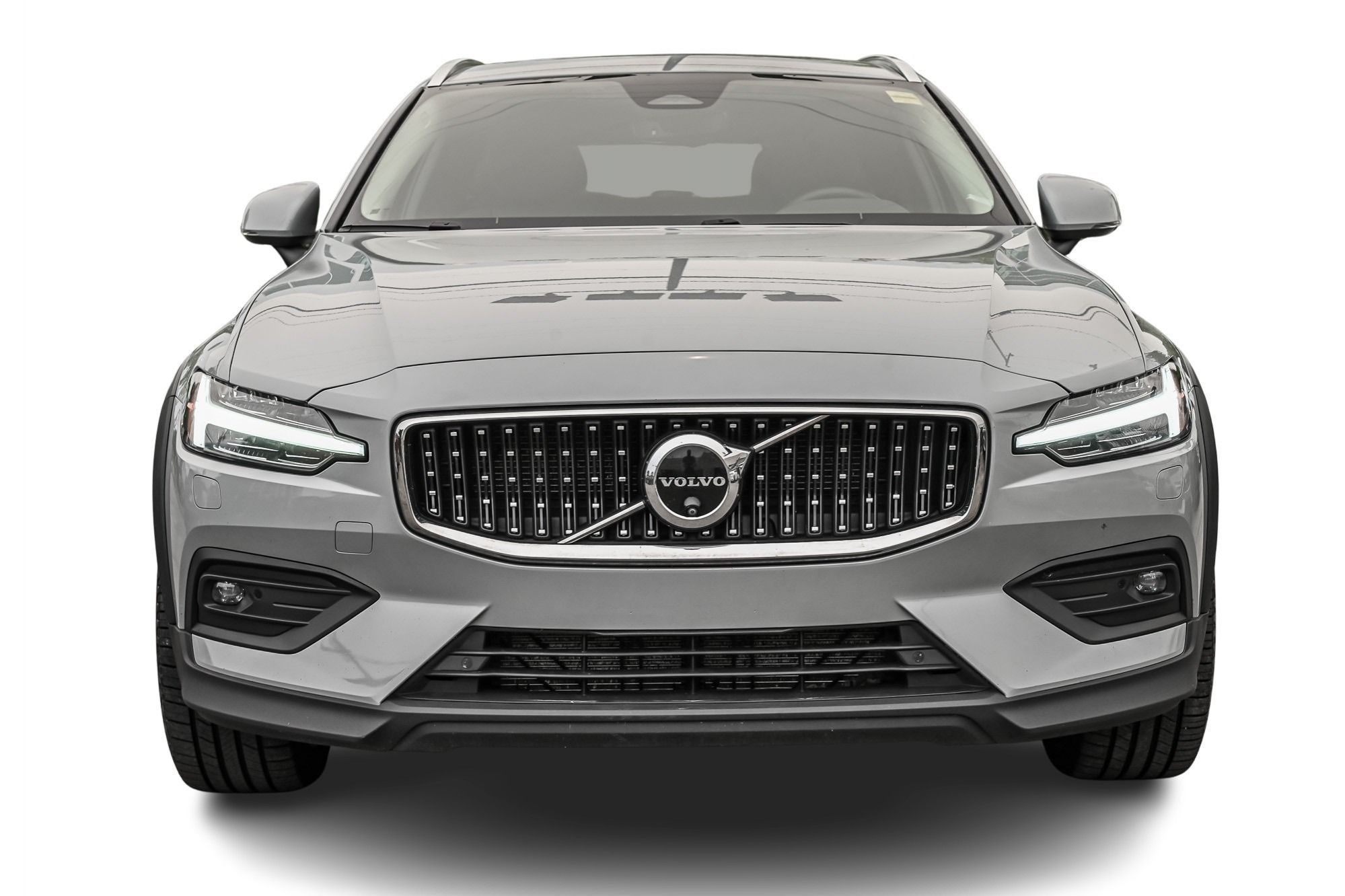 2024 Volvo V60 Cross Country in Pointe-Claire, Quebec