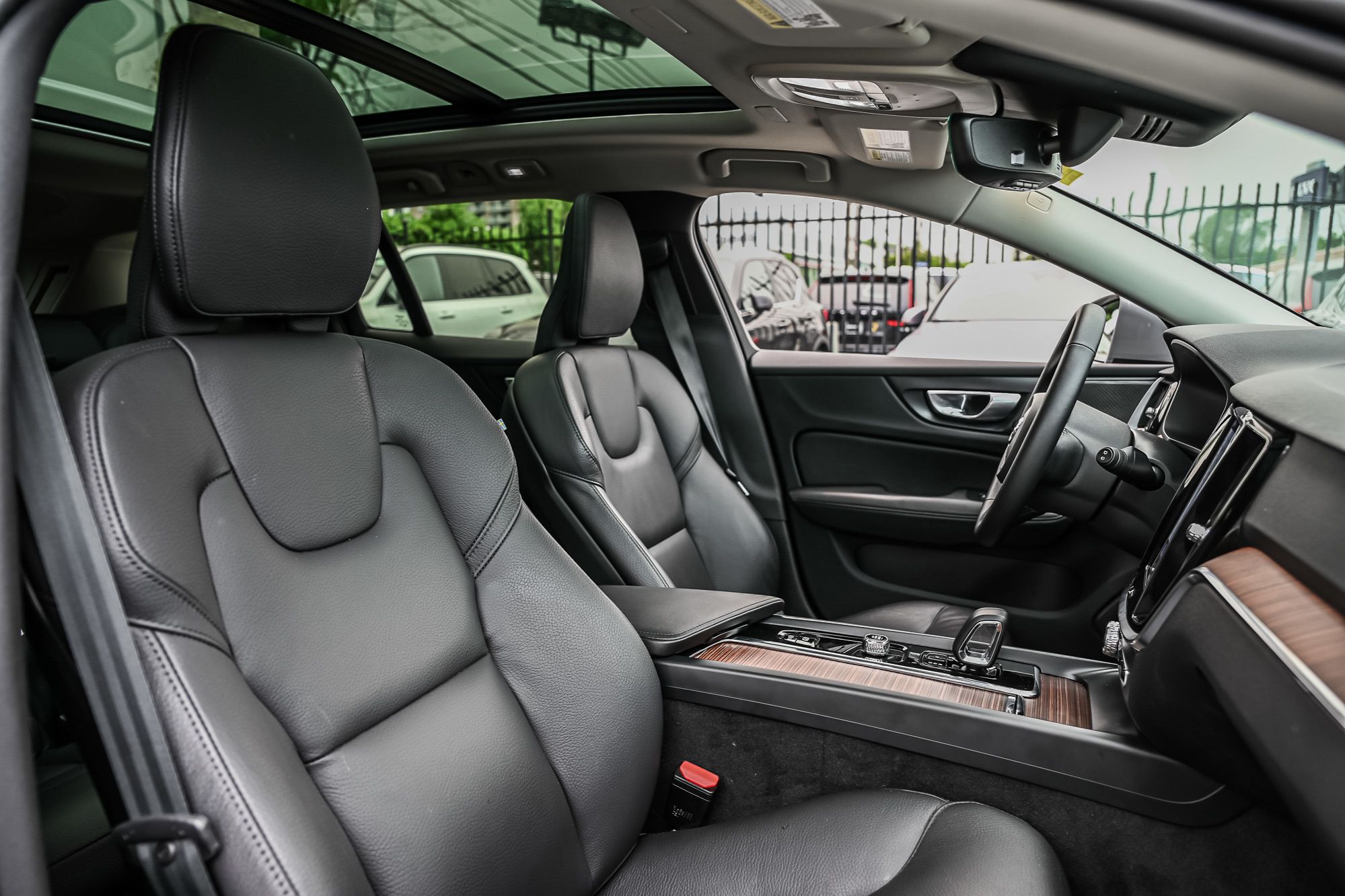 2024 Volvo V60 Cross Country in Pointe-Claire, Quebec