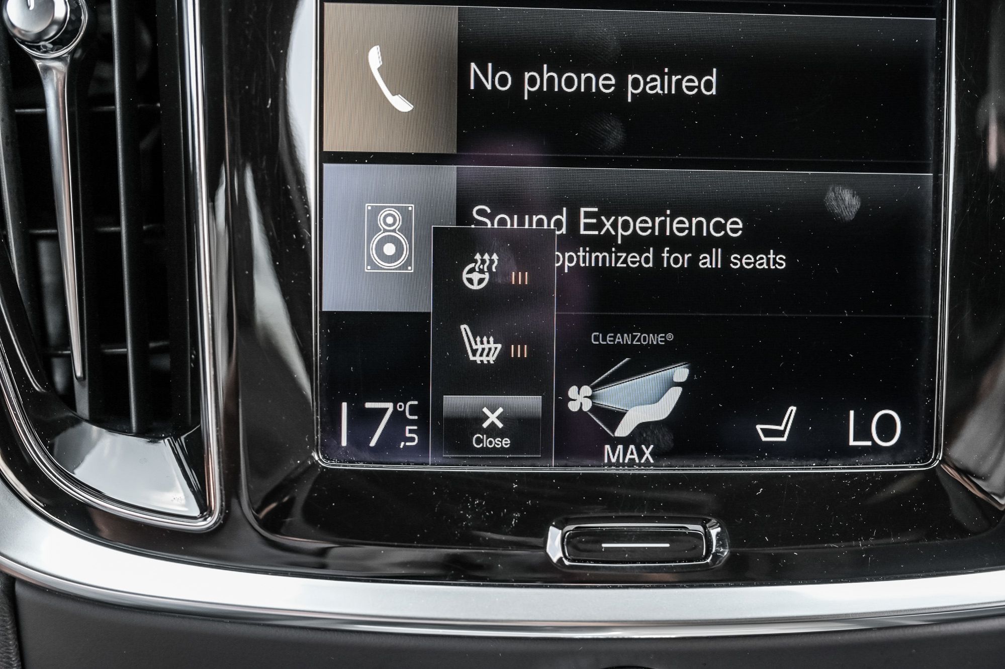 2022 Volvo V60 in Pointe-Claire, Quebec