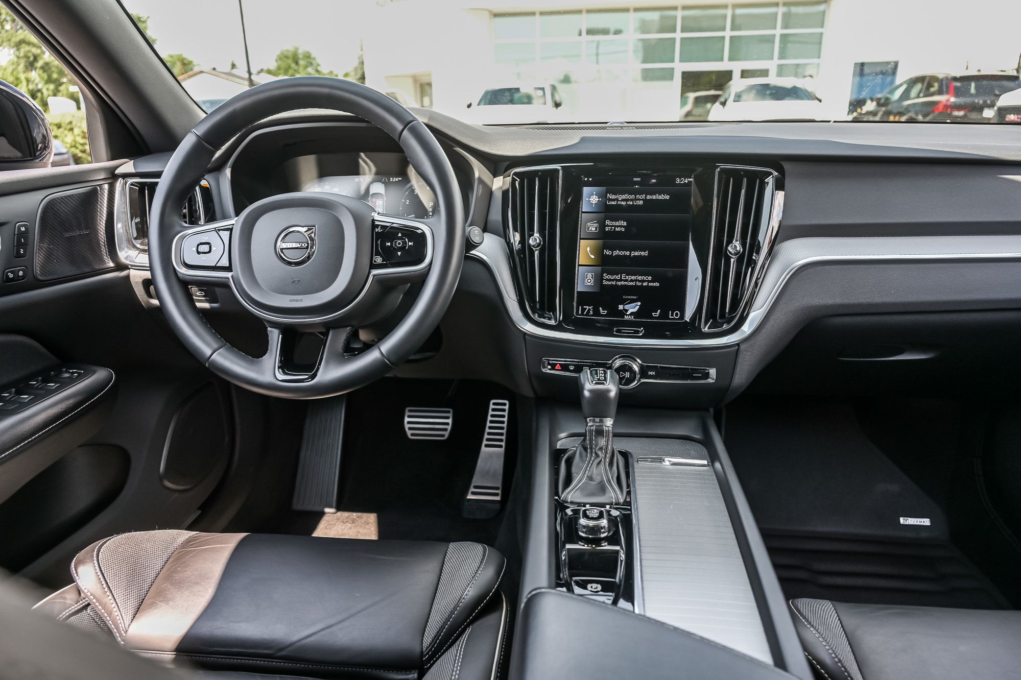 2022 Volvo V60 in Pointe-Claire, Quebec