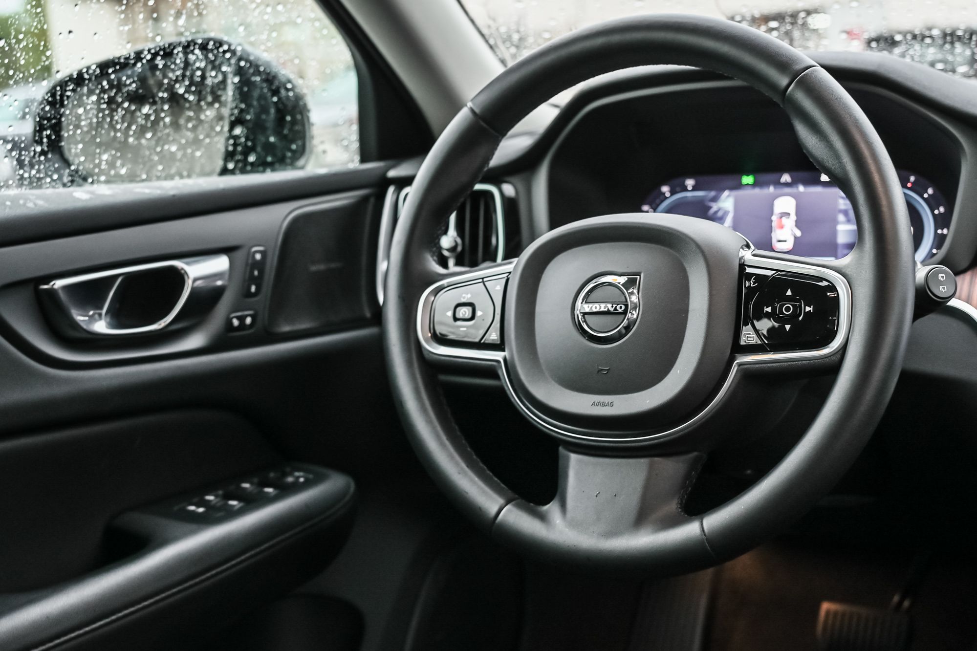 Volvo V60  2023 à Pointe-Claire, Québec