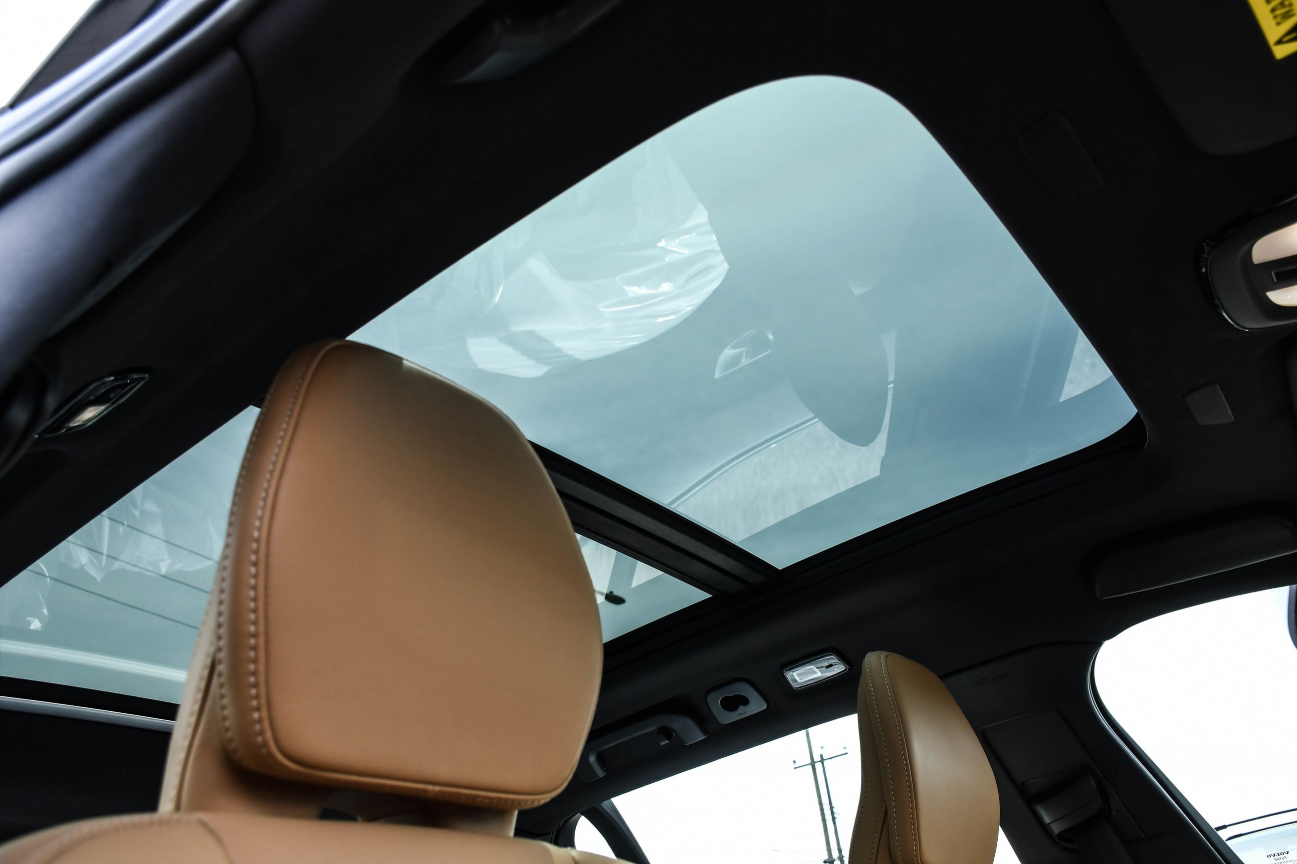 Volvo V60  2023 à Pointe-Claire, Québec