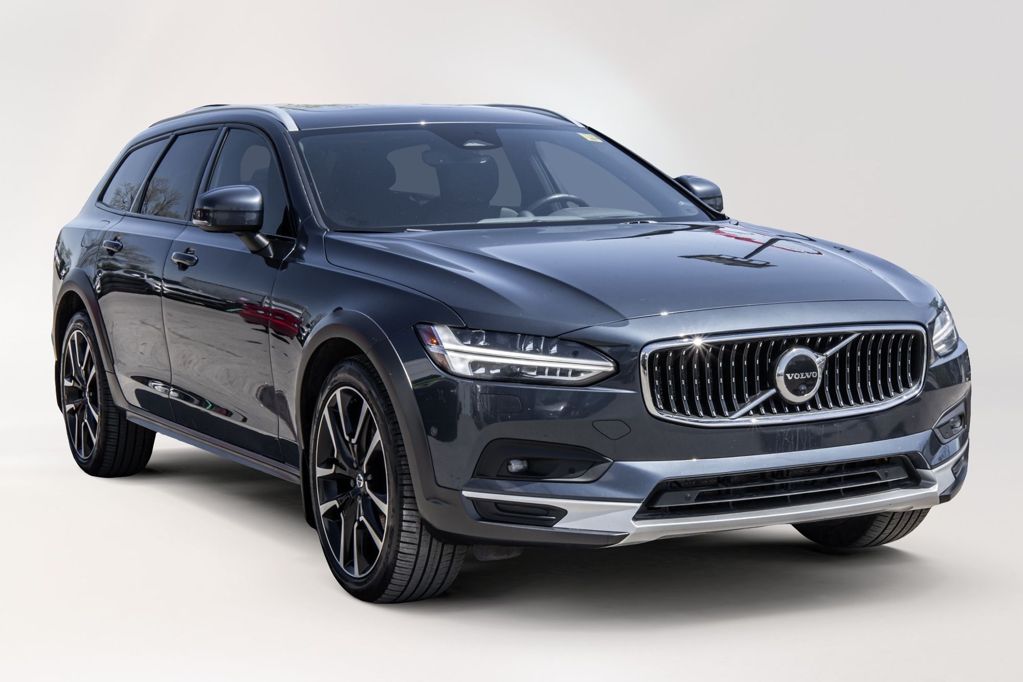 2022 Volvo V90 Cross Country in Pointe-Claire, Quebec