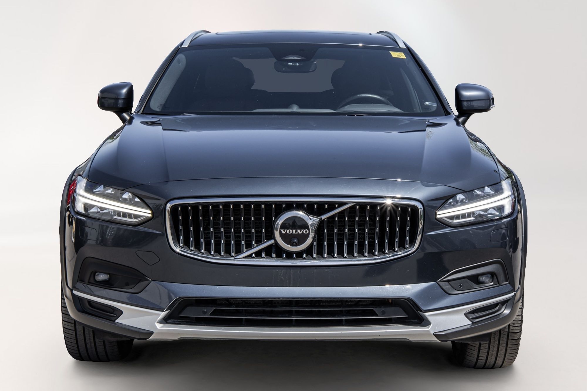 2022 Volvo V90 Cross Country in Pointe-Claire, Quebec