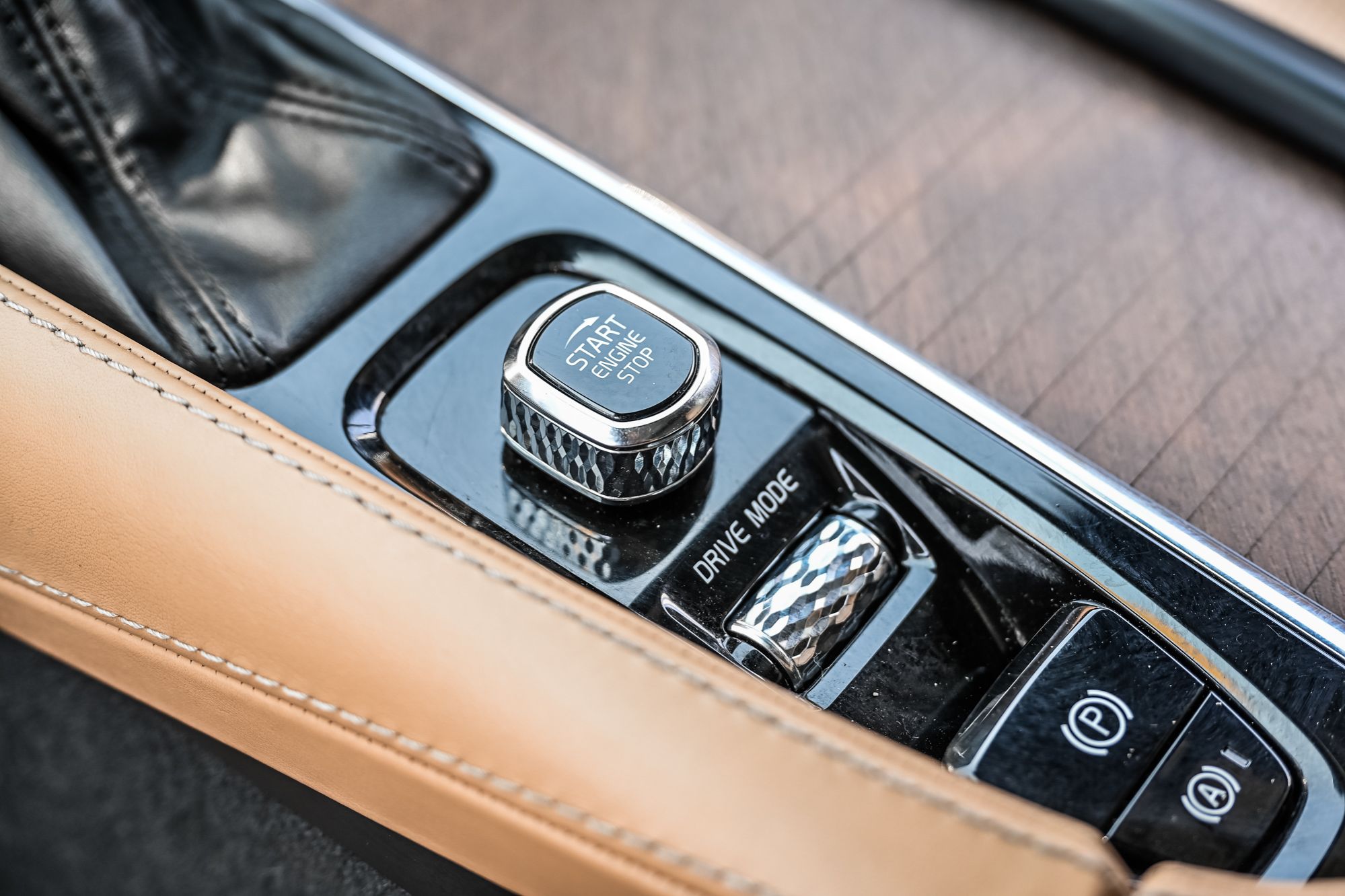 2018 Volvo V90 in Pointe-Claire, Quebec