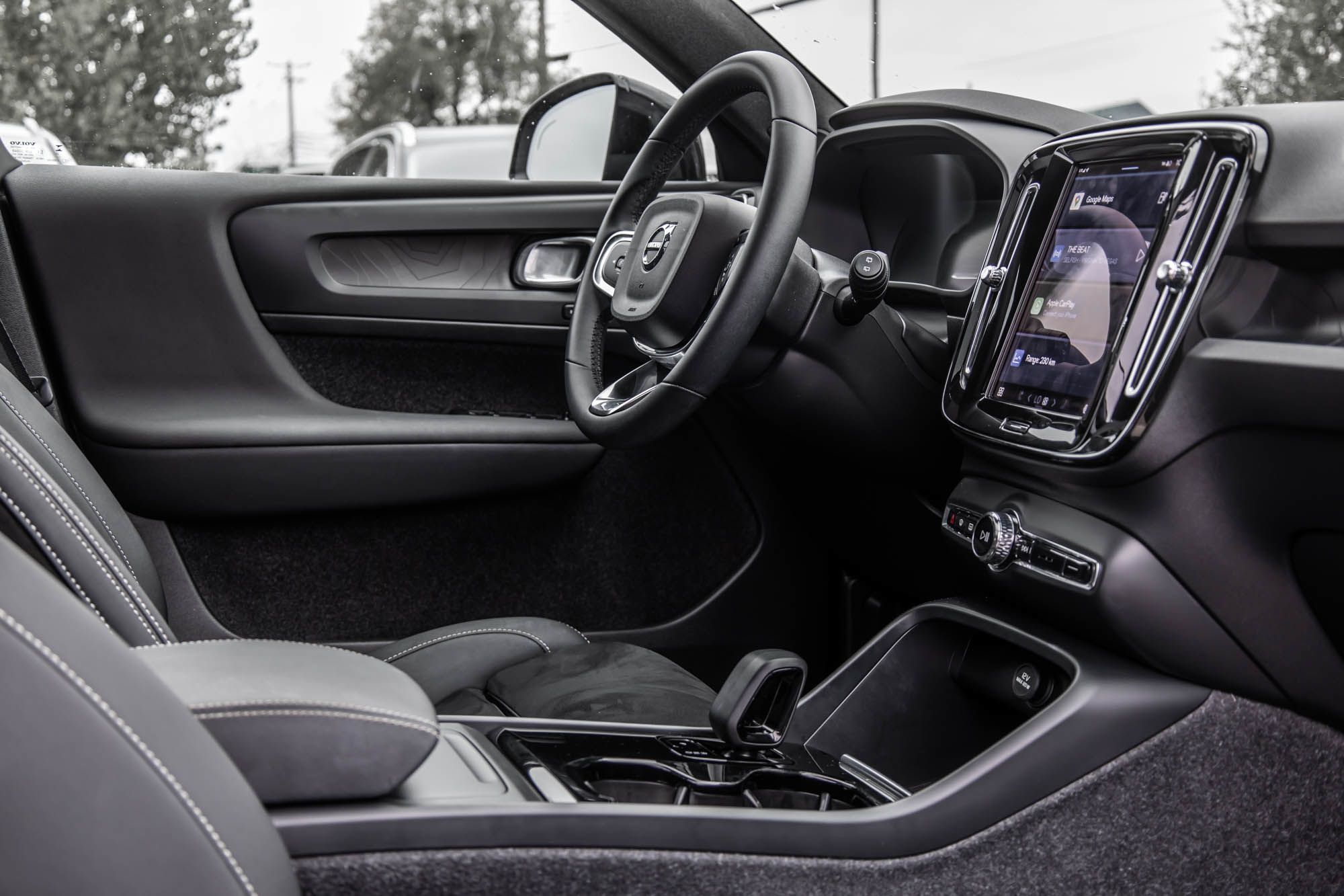 2024 Volvo XC40 Recharge Pure Electric in Pointe-Claire, Quebec