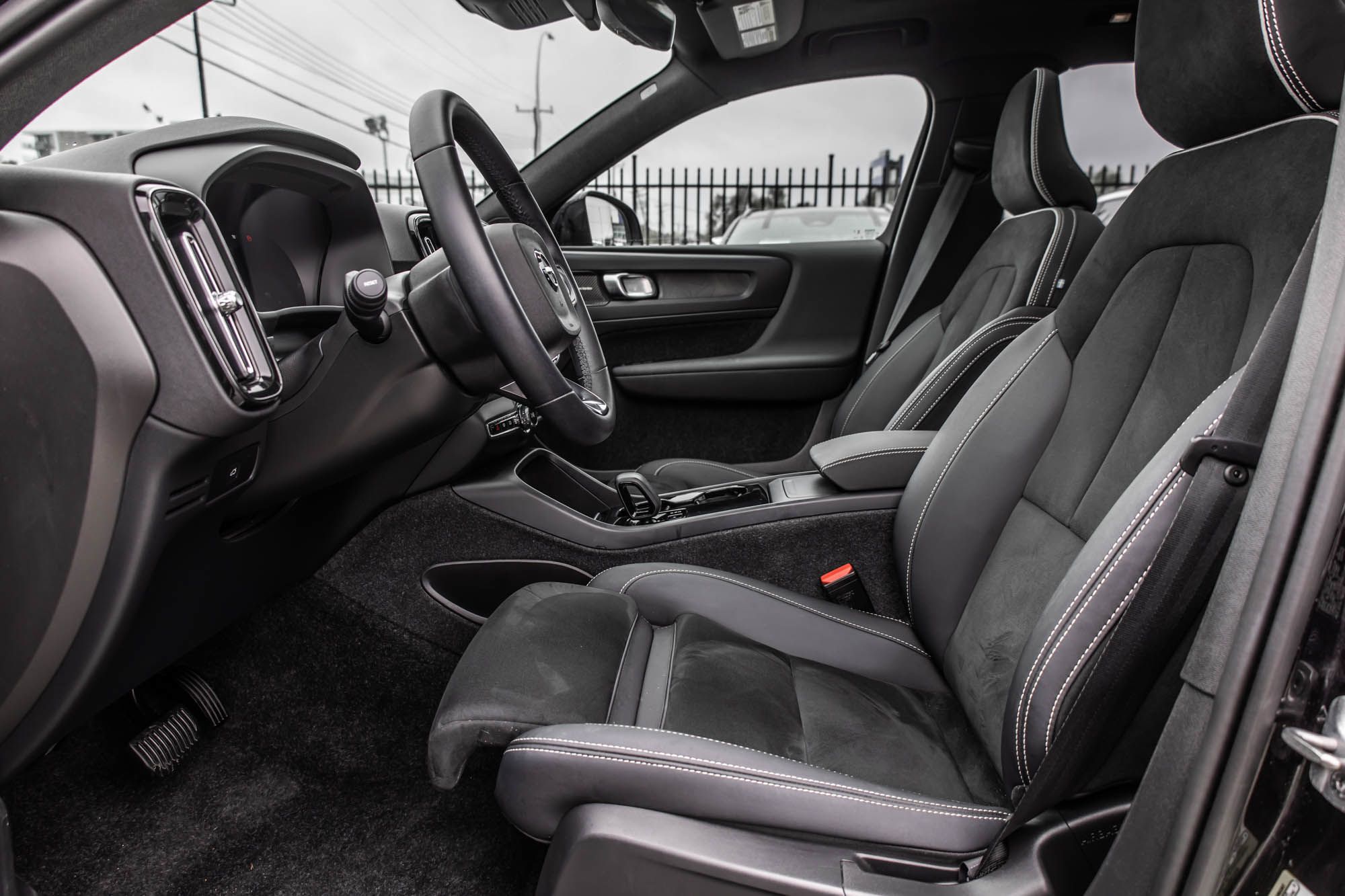 2024 Volvo XC40 Recharge Pure Electric in Pointe-Claire, Quebec