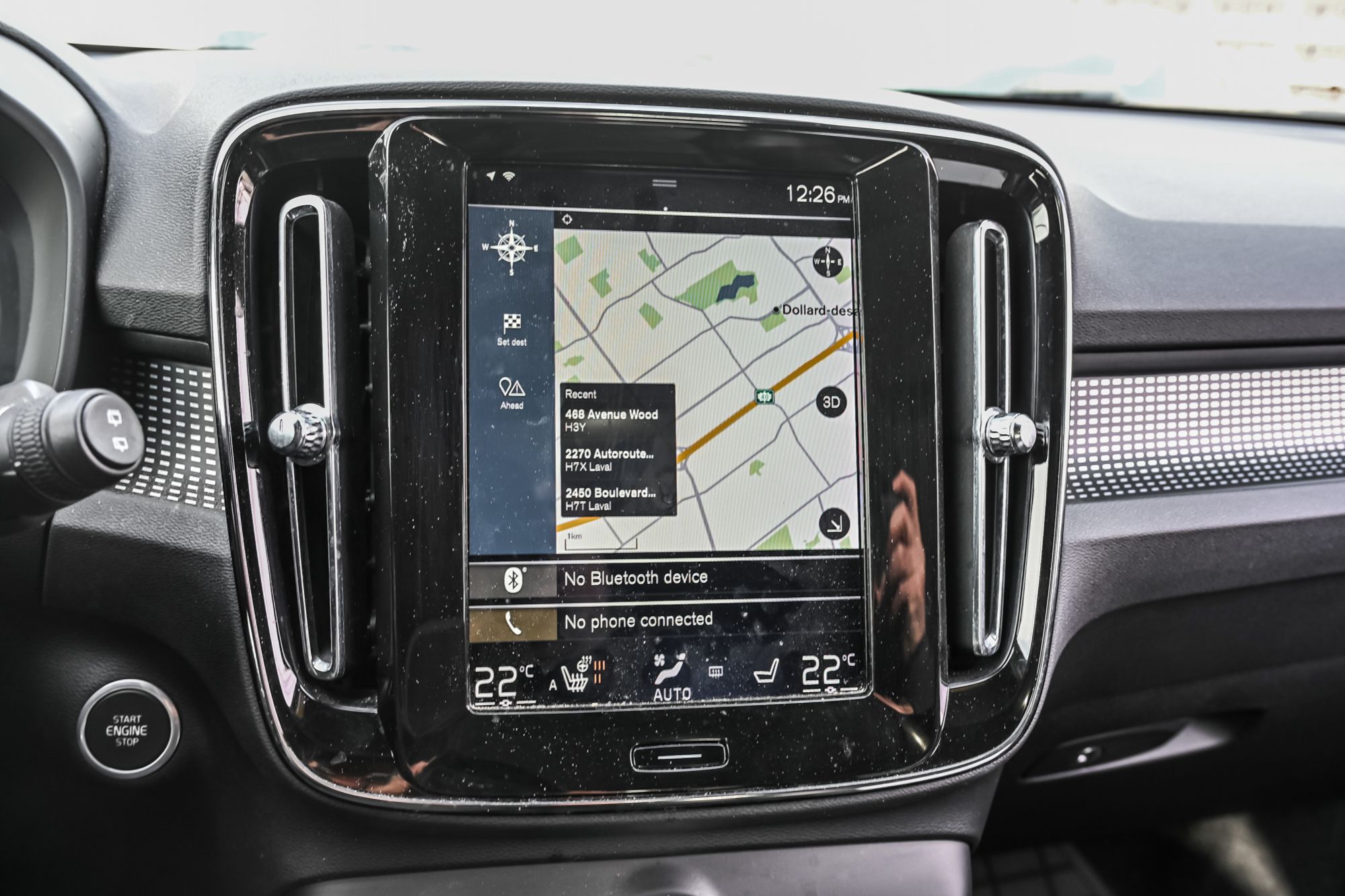 2020 Volvo XC40 in Pointe-Claire, Quebec