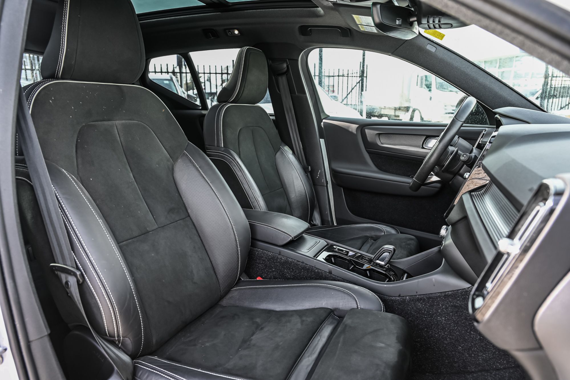 2020 Volvo XC40 in Pointe-Claire, Quebec