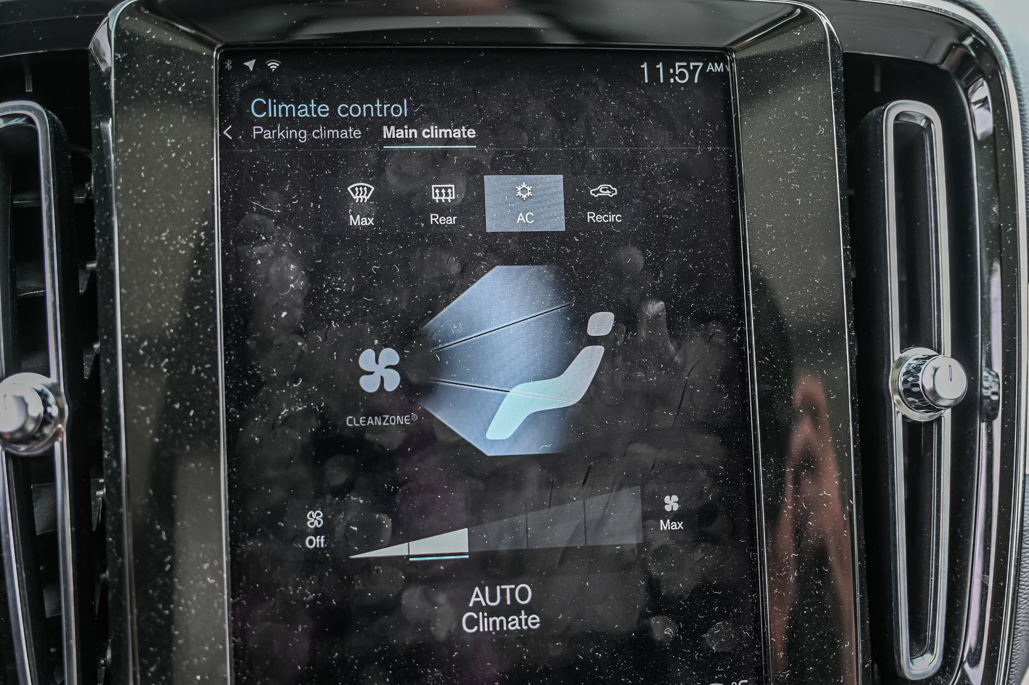 2021 Volvo XC40 in Pointe-Claire, Quebec