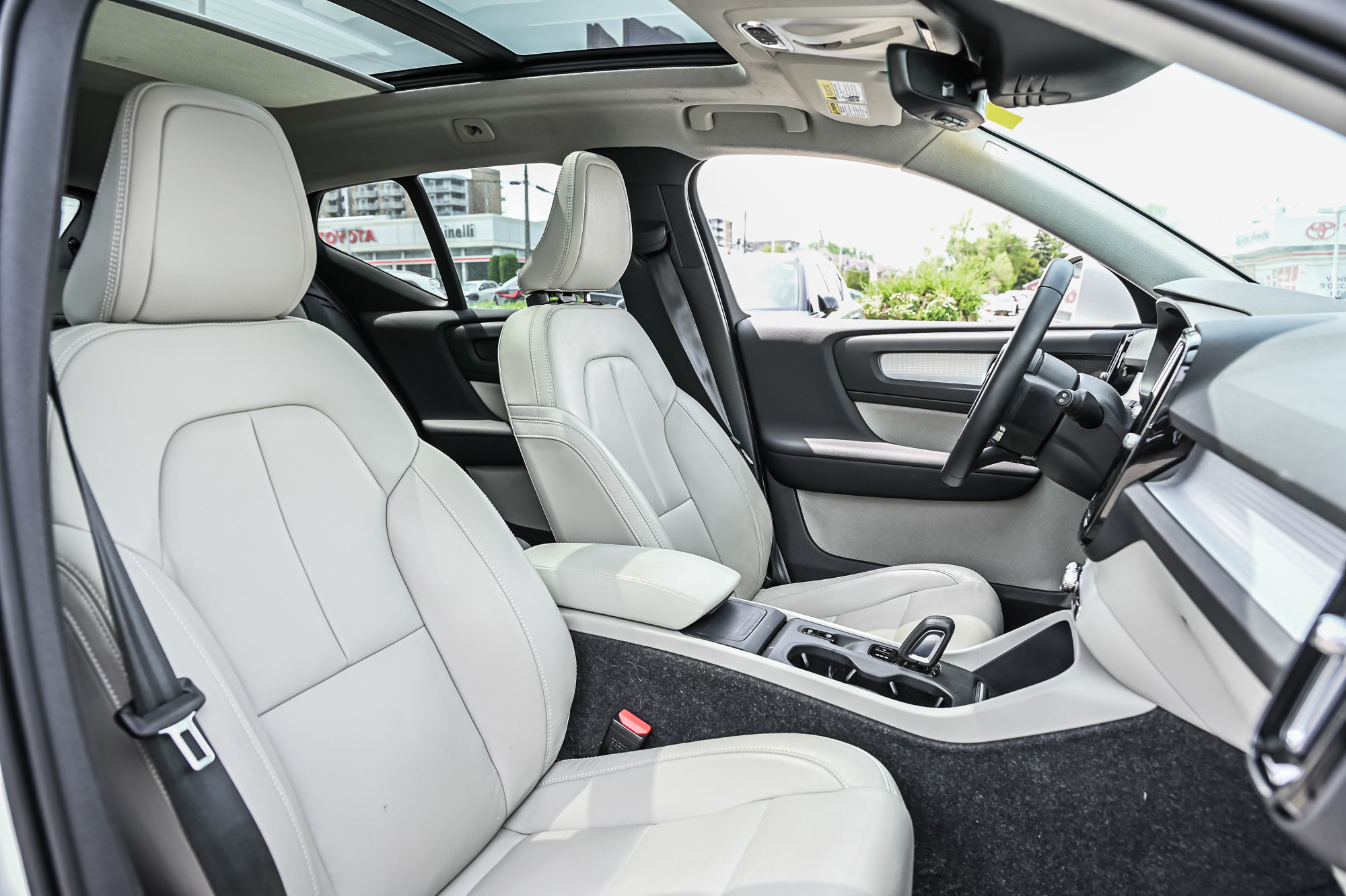 2021 Volvo XC40 in Pointe-Claire, Quebec