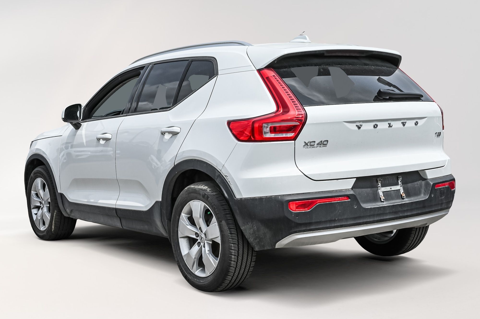 2021 Volvo XC40 in Pointe-Claire, Quebec