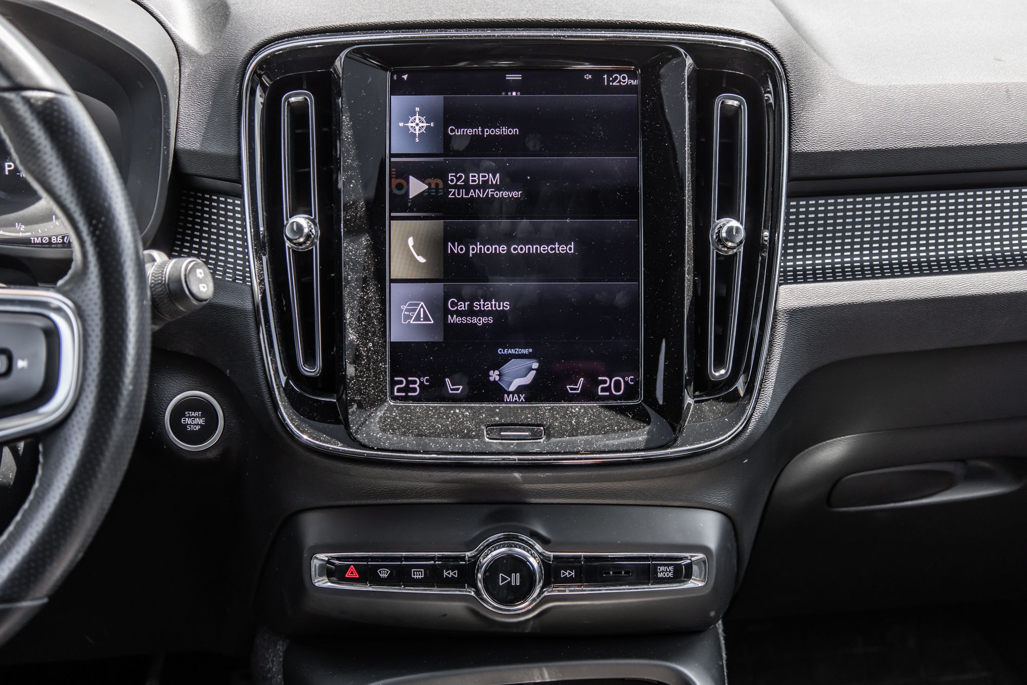 2021 Volvo XC40 in Pointe-Claire, Quebec