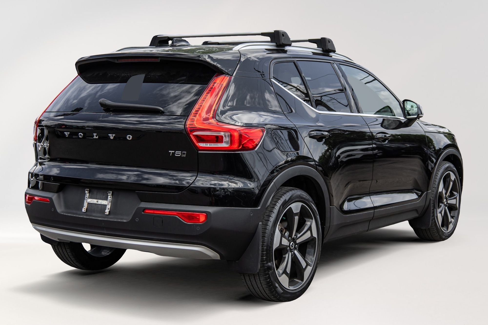 2021 Volvo XC40 in Pointe-Claire, Quebec