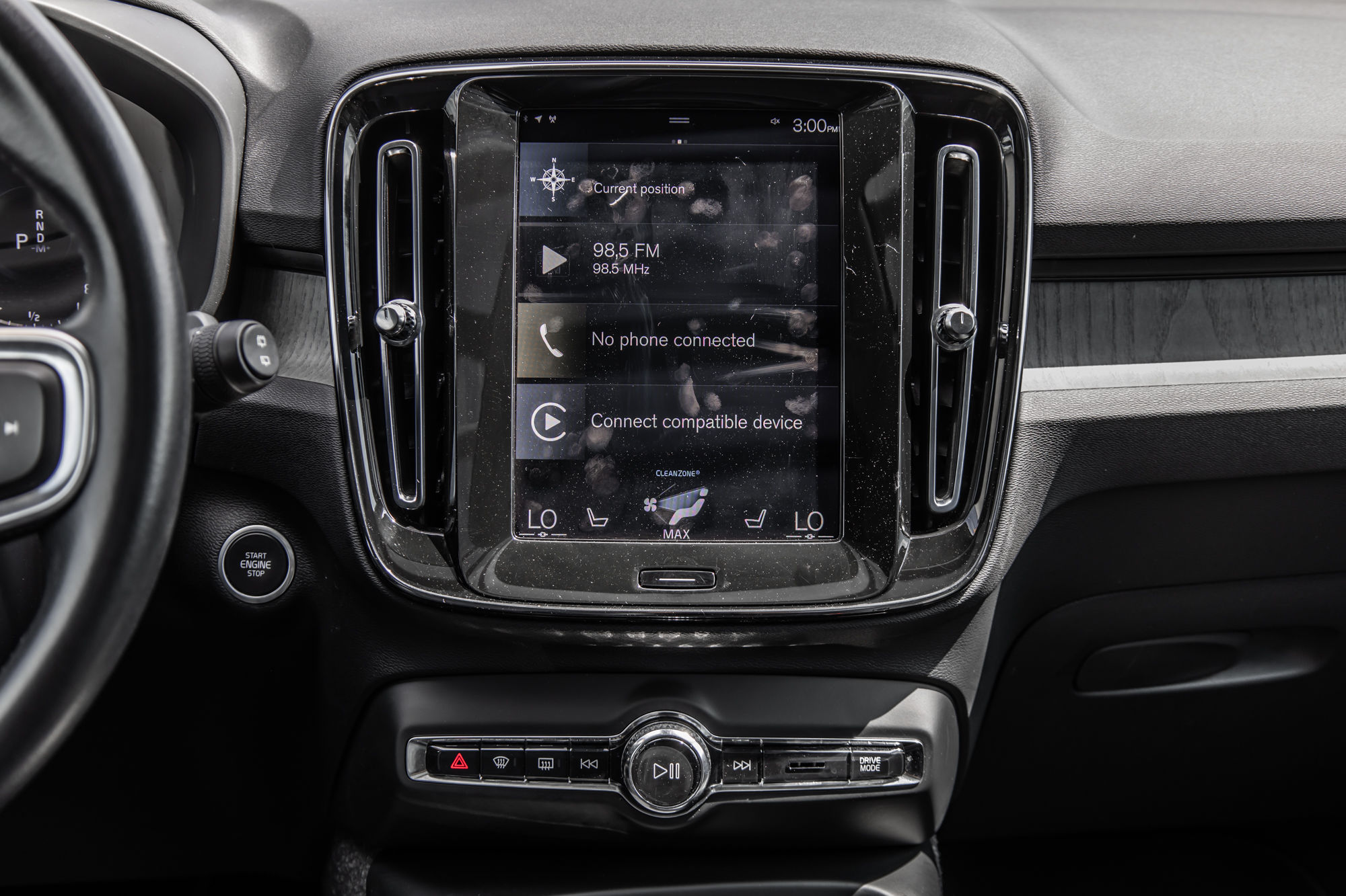 2021 Volvo XC40 in Pointe-Claire, Quebec