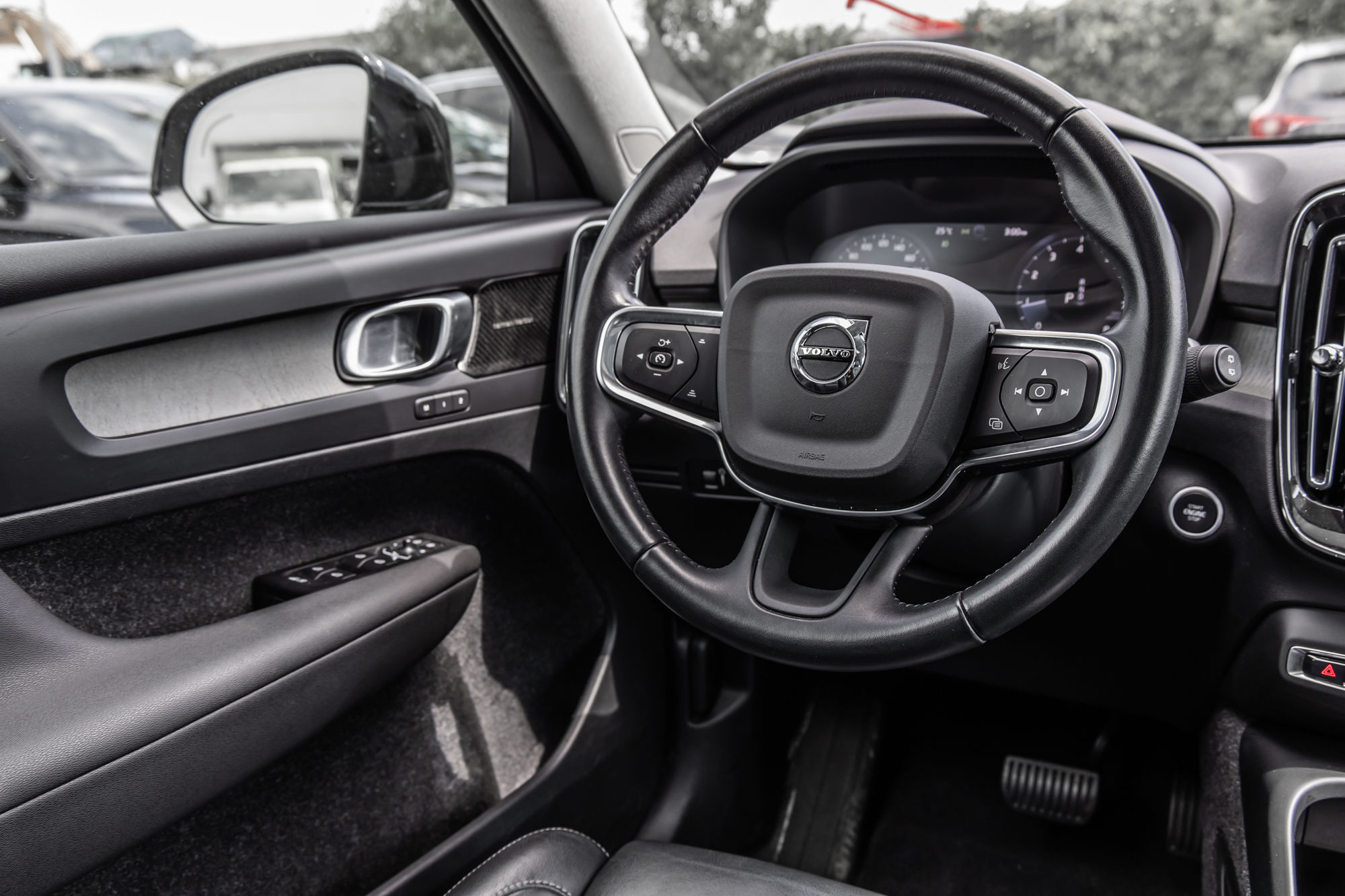 2021 Volvo XC40 in Pointe-Claire, Quebec