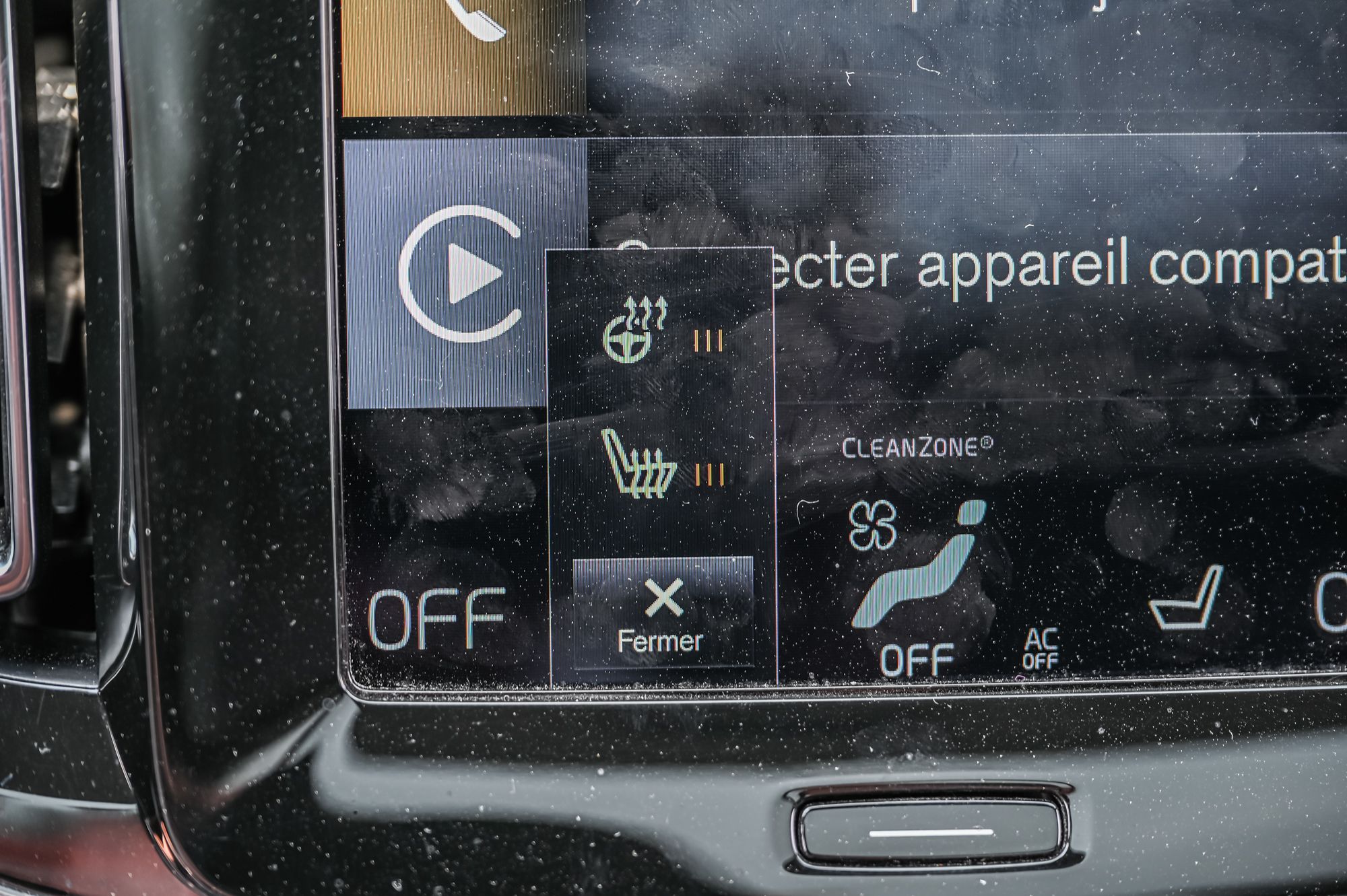 2021 Volvo XC40 in Pointe-Claire, Quebec