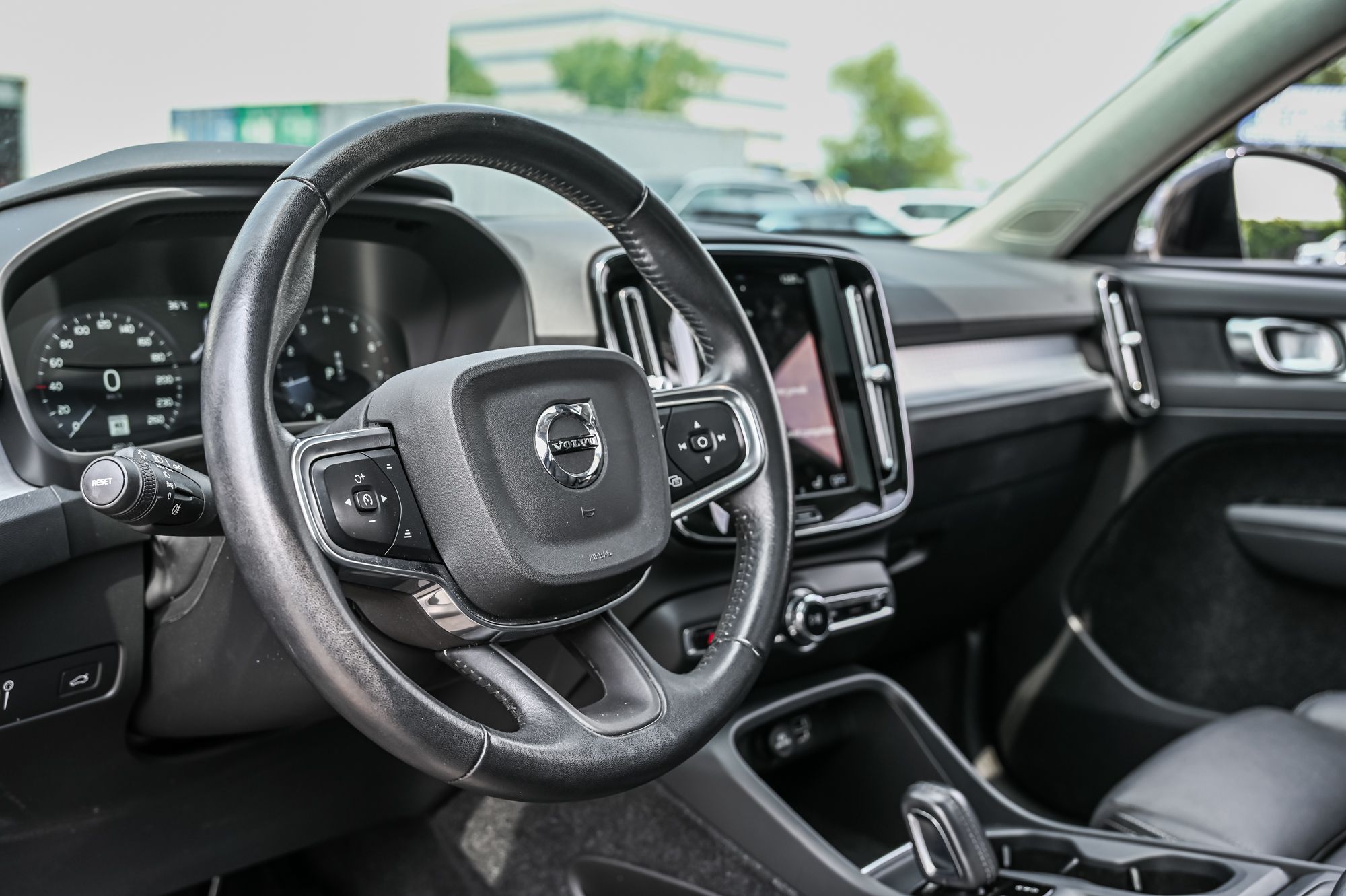 2021 Volvo XC40 in Pointe-Claire, Quebec