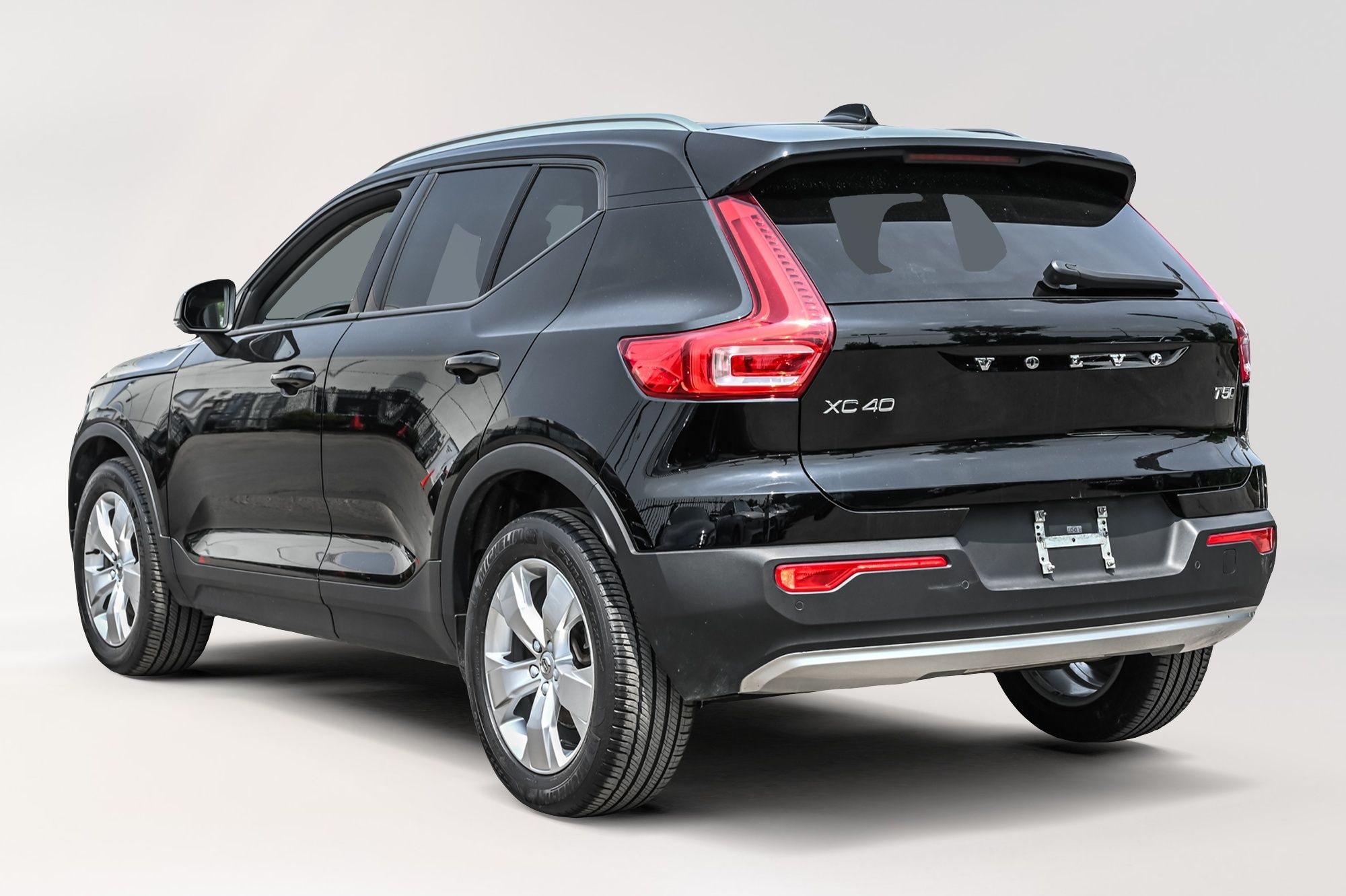 2021 Volvo XC40 in Pointe-Claire, Quebec