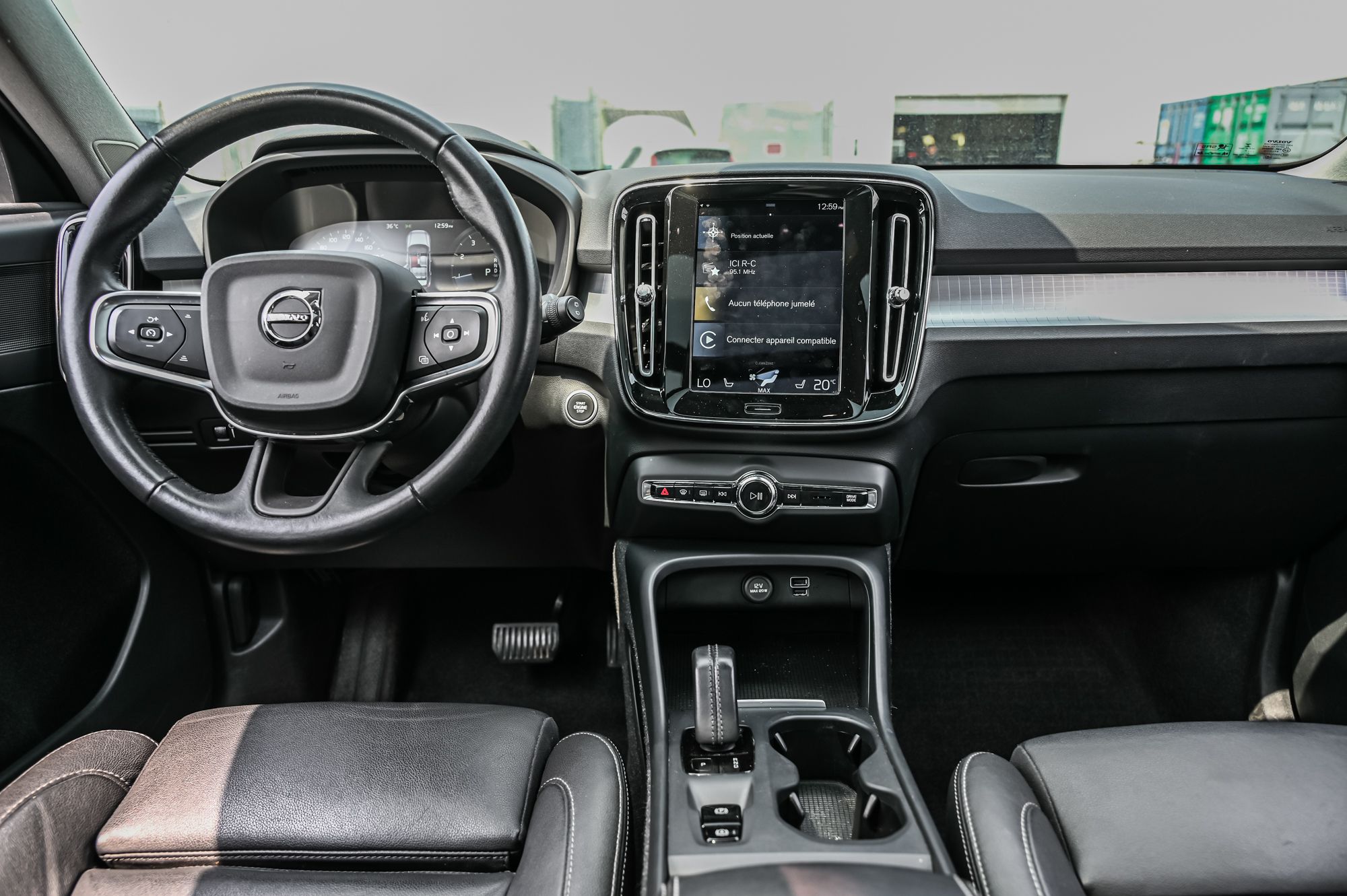 2021 Volvo XC40 in Pointe-Claire, Quebec