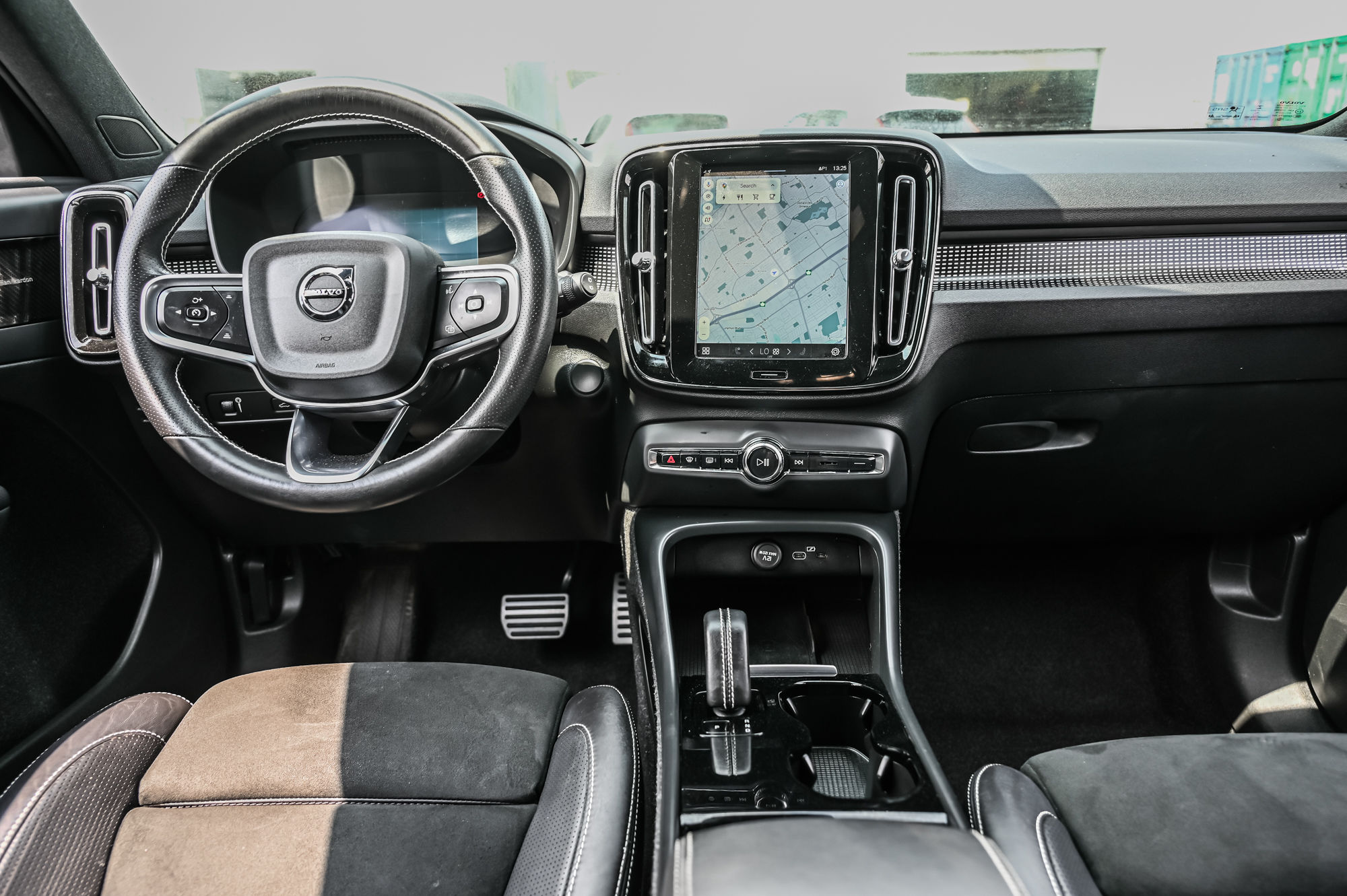 2021 Volvo XC40 in Pointe-Claire, Quebec