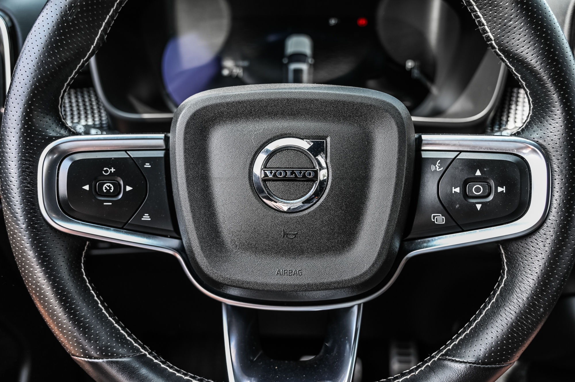 2021 Volvo XC40 in Pointe-Claire, Quebec