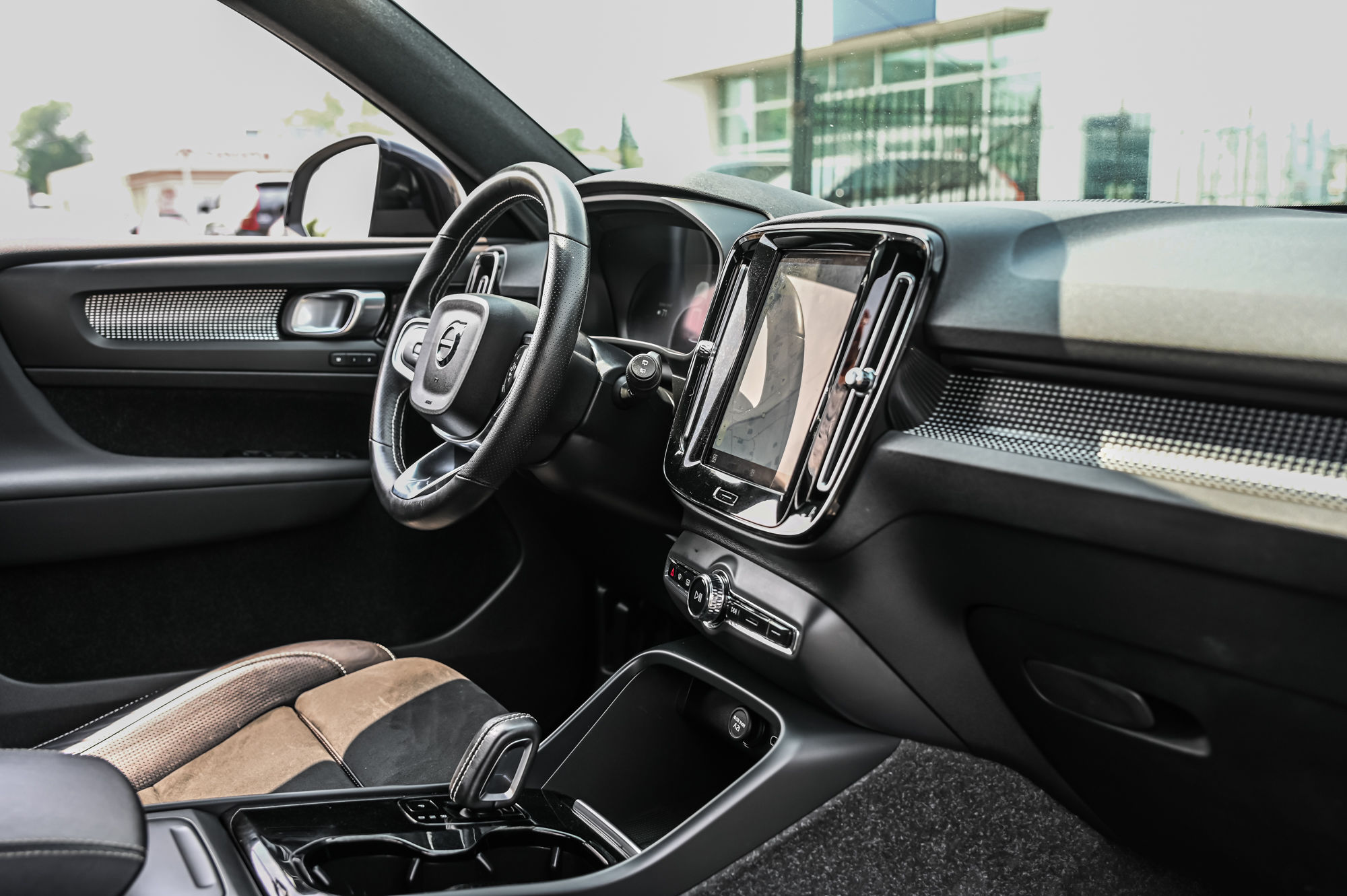2021 Volvo XC40 in Pointe-Claire, Quebec