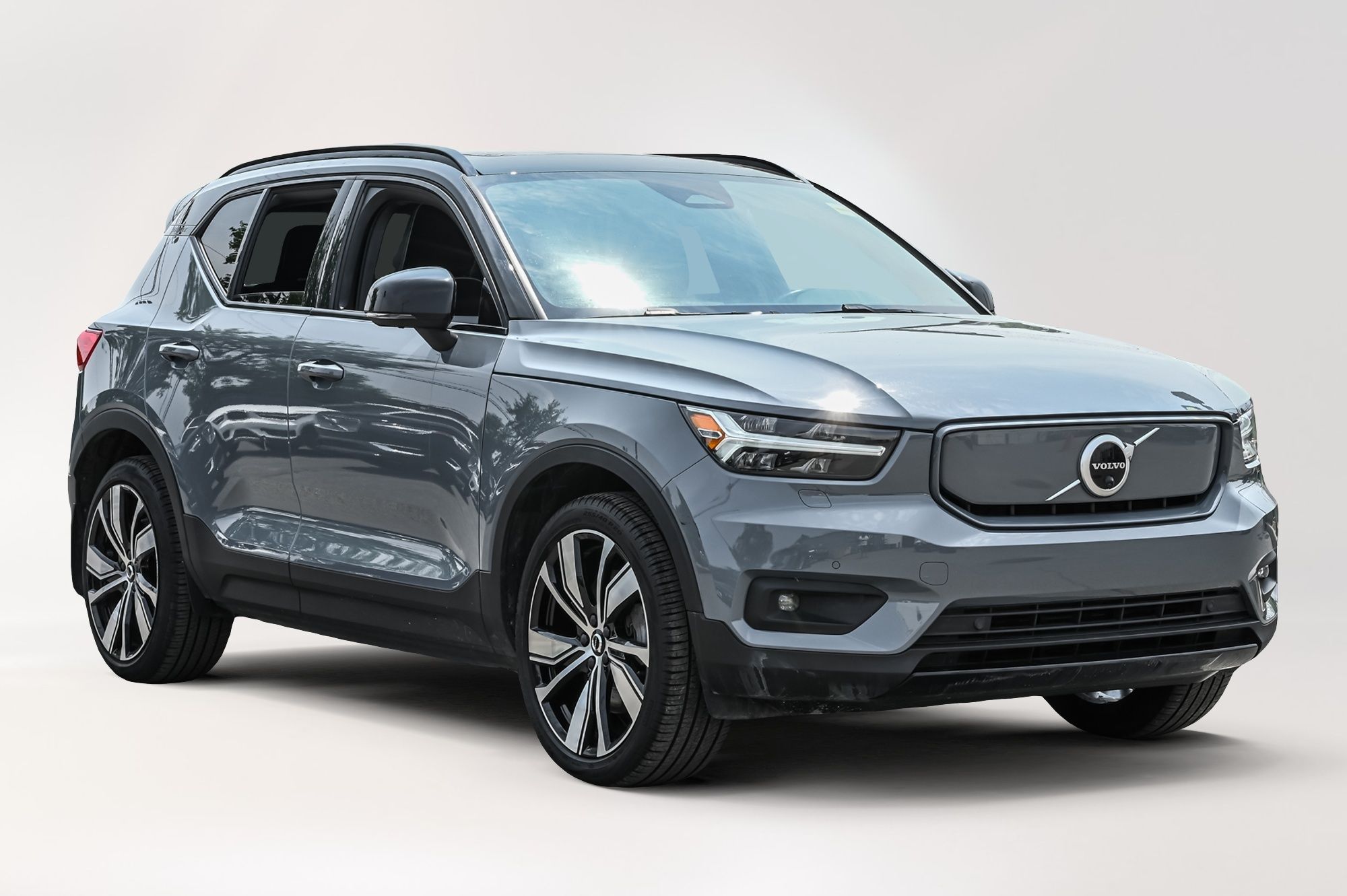 2021 Volvo XC40 in Pointe-Claire, Quebec