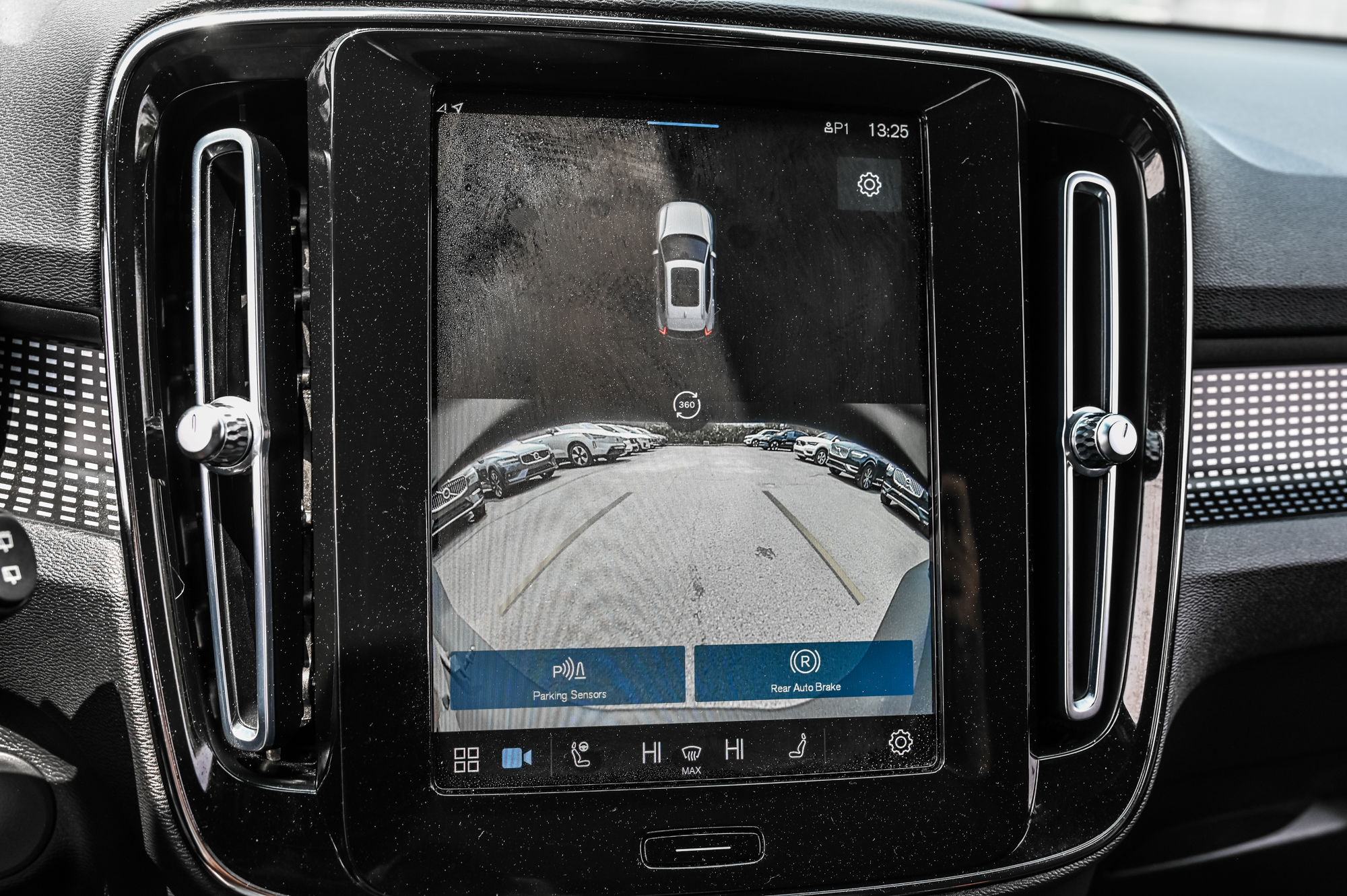 2021 Volvo XC40 in Pointe-Claire, Quebec