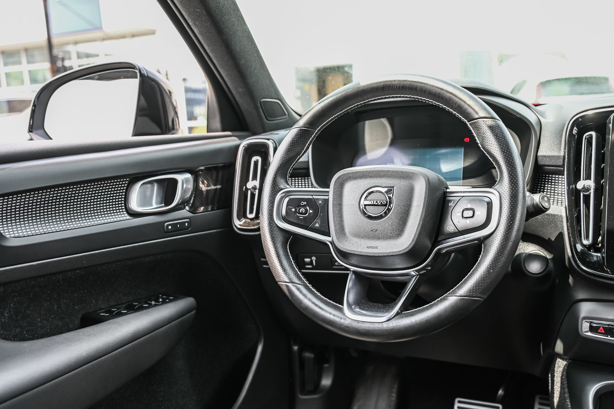 2021 Volvo XC40 in Pointe-Claire, Quebec