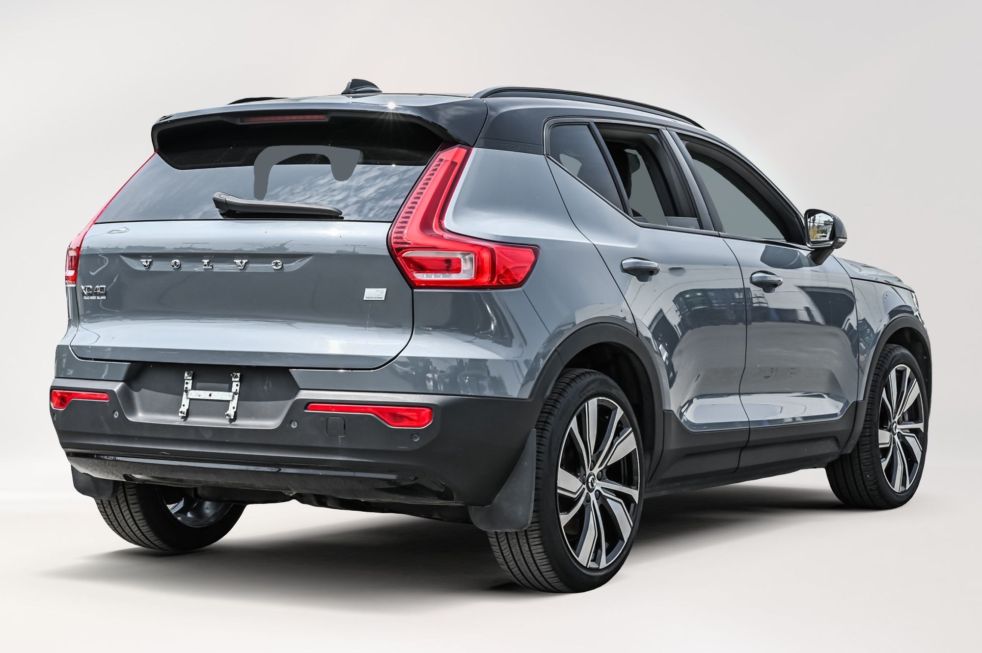 2021 Volvo XC40 in Pointe-Claire, Quebec