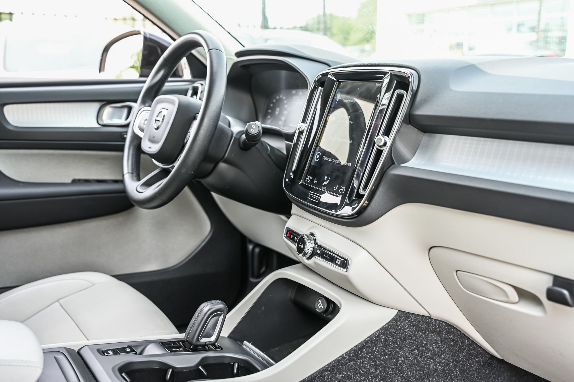 2021 Volvo XC40 in Pointe-Claire, Quebec
