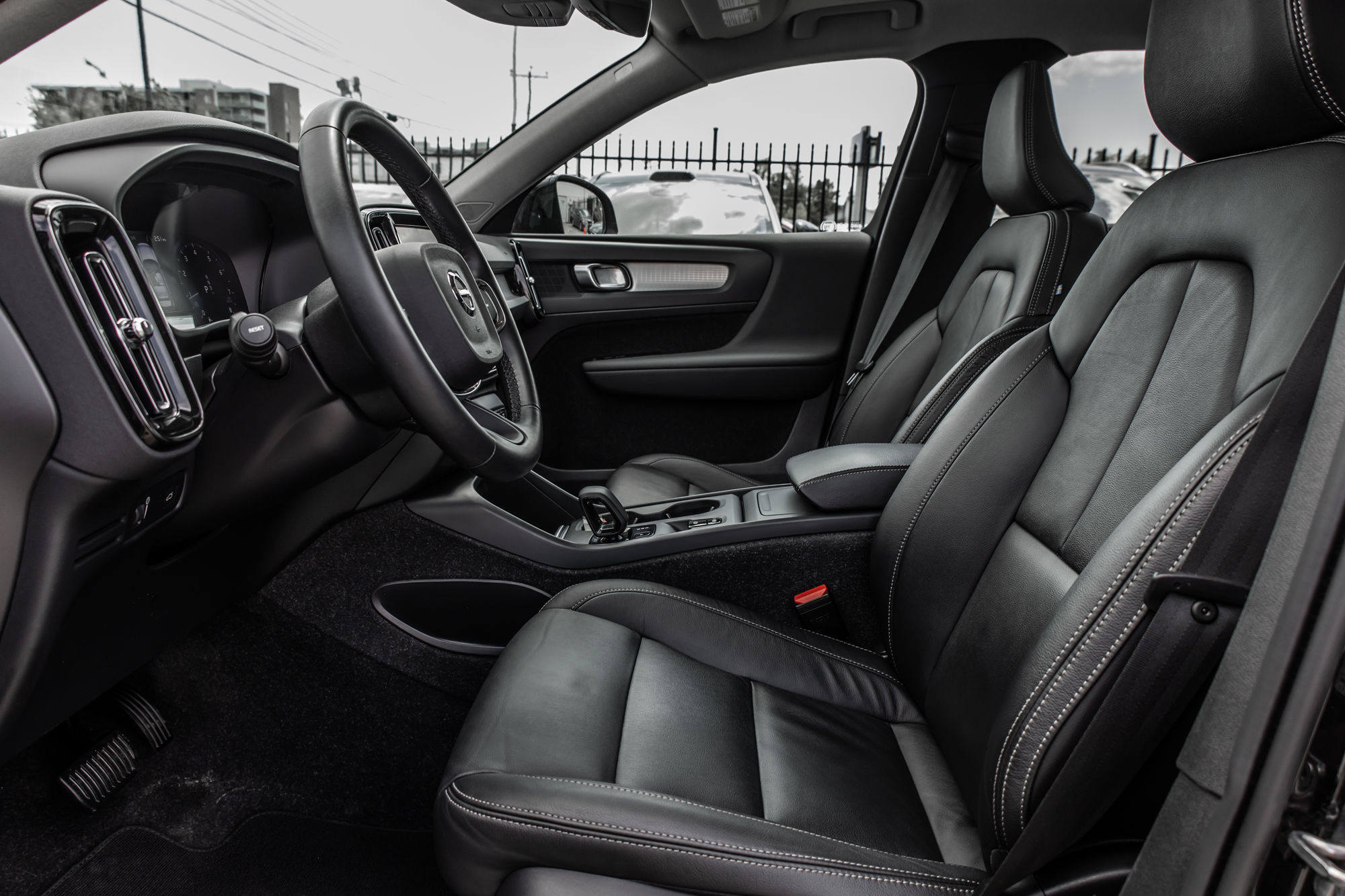 Volvo XC40  2022 à Pointe-Claire, Québec