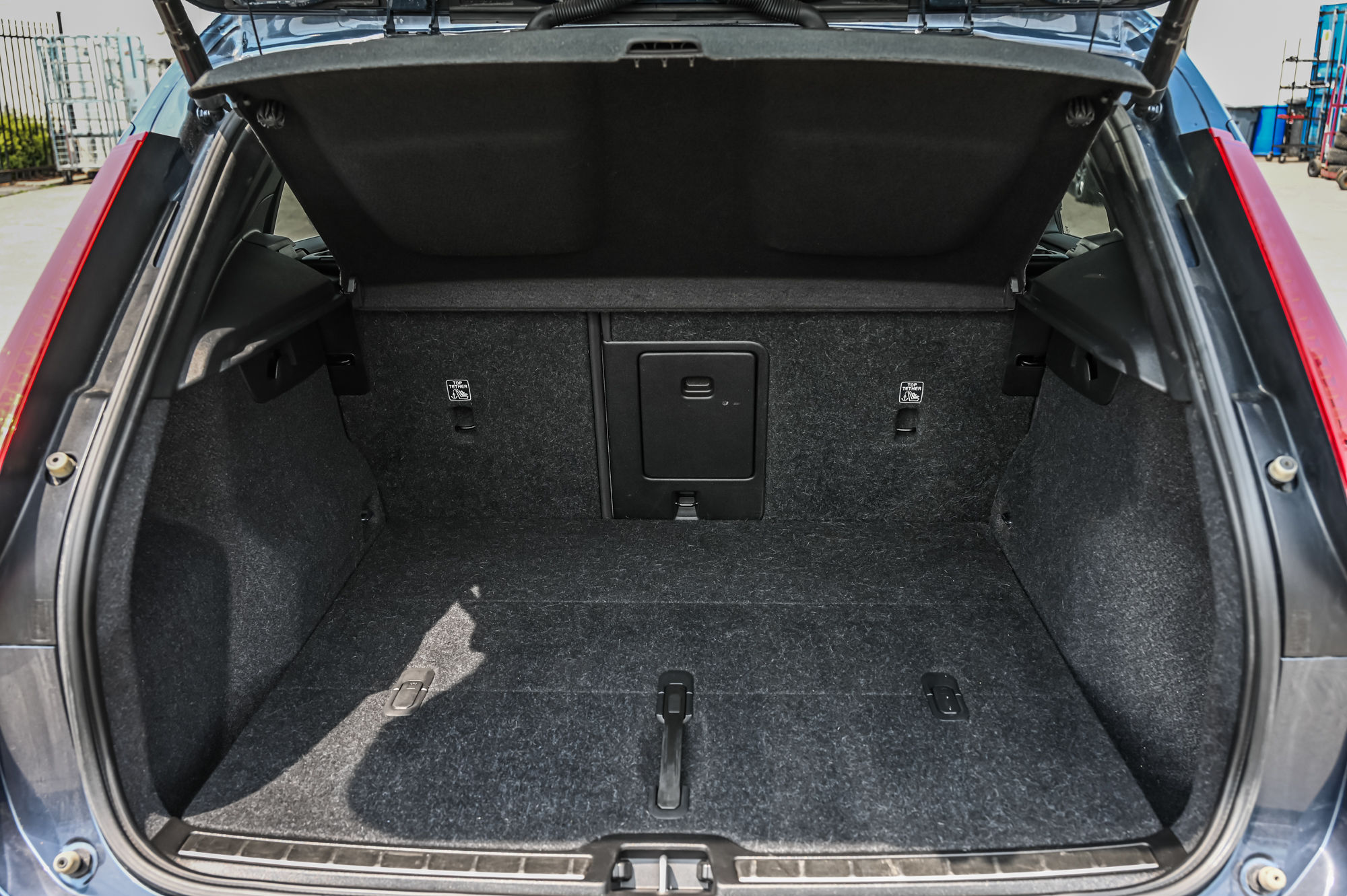 2022 Volvo XC40 in Pointe-Claire, Quebec