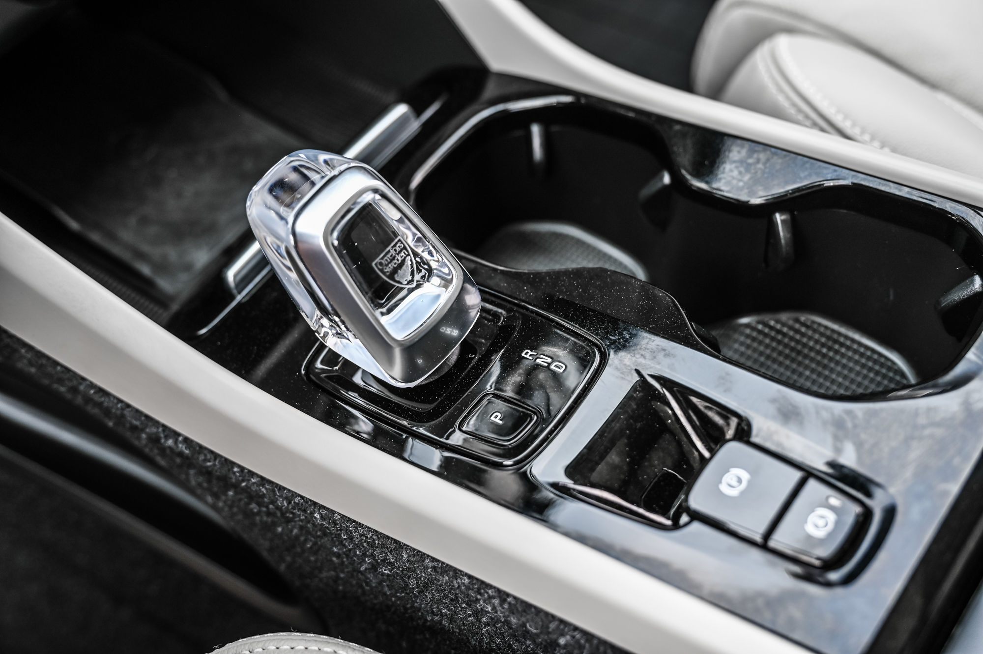 2022 Volvo XC40 in Pointe-Claire, Quebec