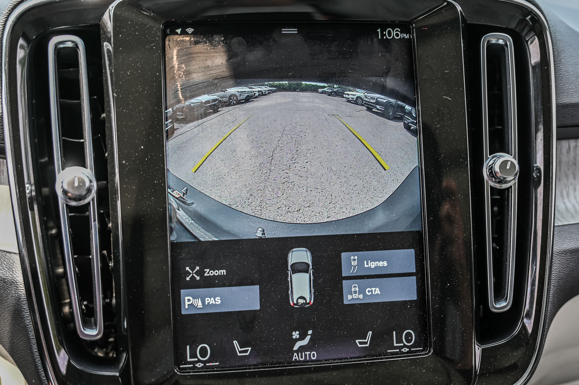 2022 Volvo XC40 in Pointe-Claire, Quebec